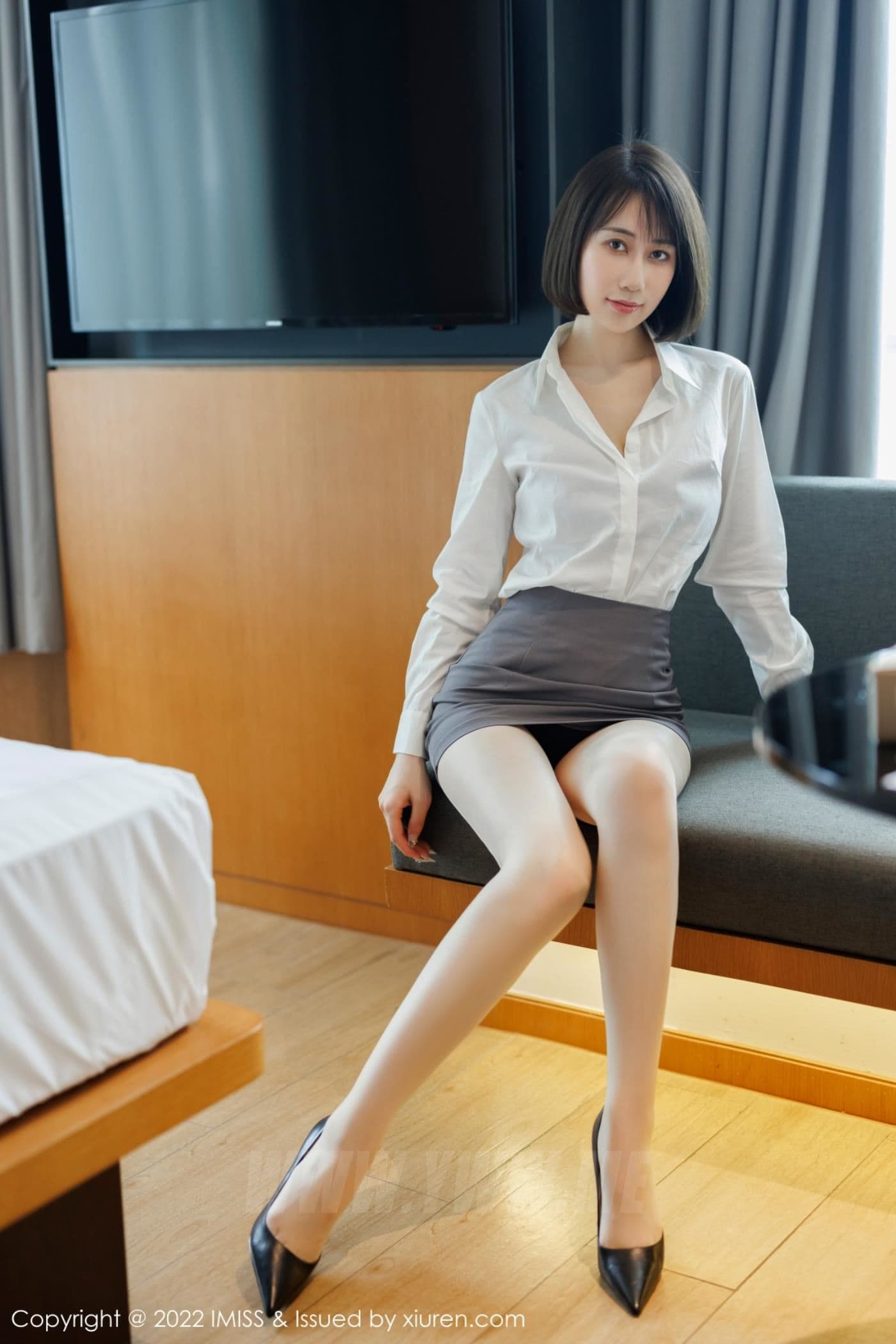 IMISS爱蜜社 VOL.709 瑞妤 制服短裙