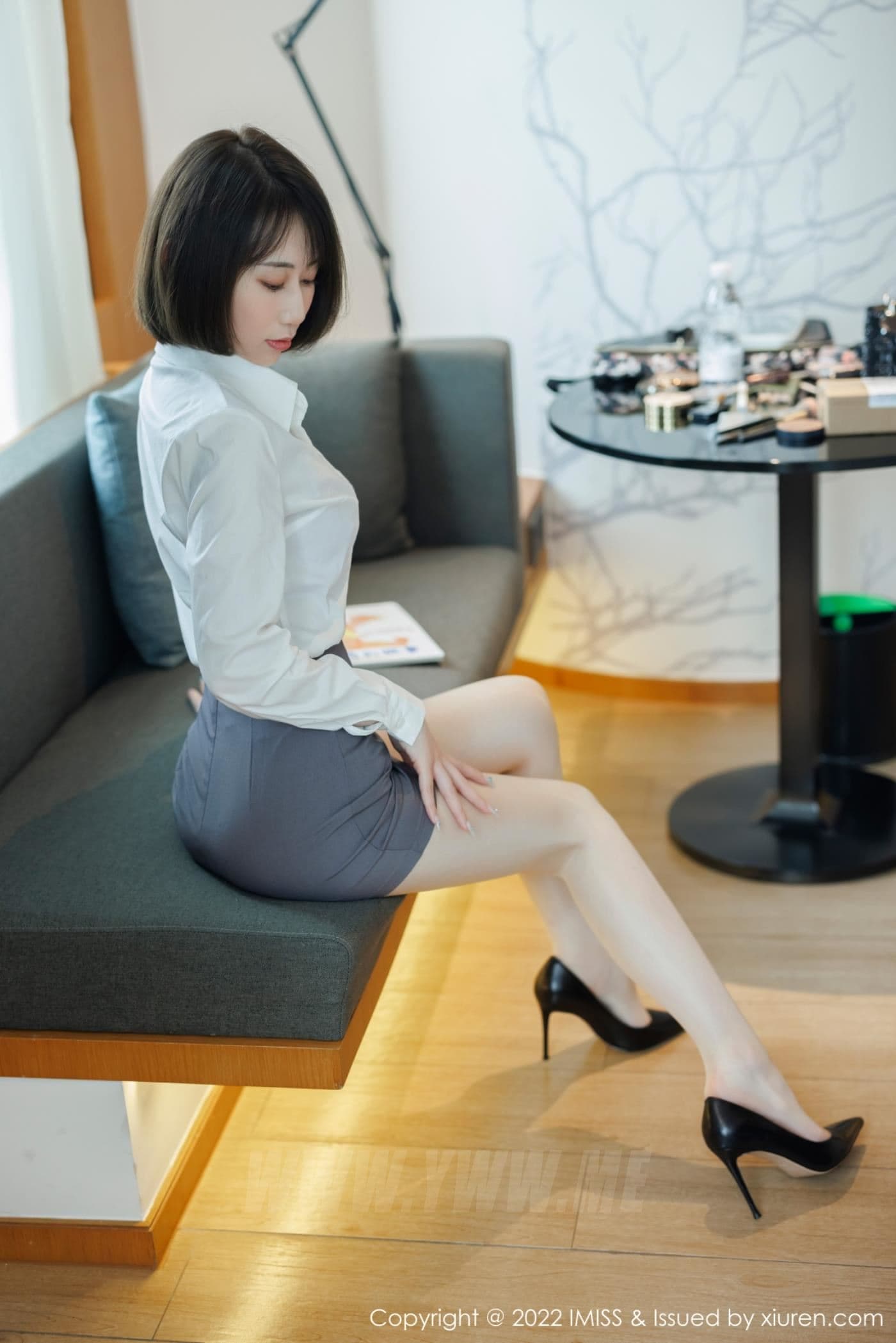 IMISS爱蜜社 VOL.709 瑞妤 制服短裙