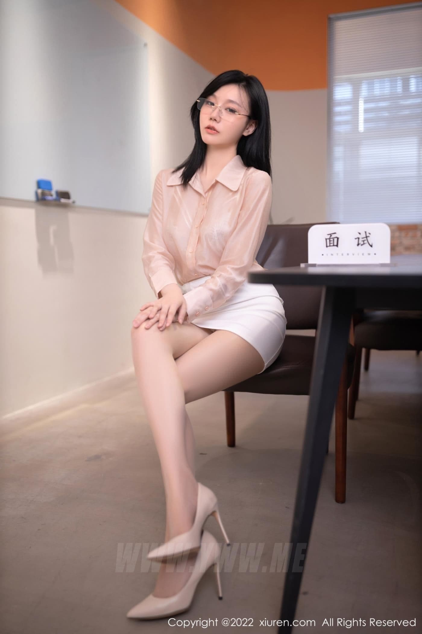 XiuRen秀人网 No.5960 安然anran 短裙美腿