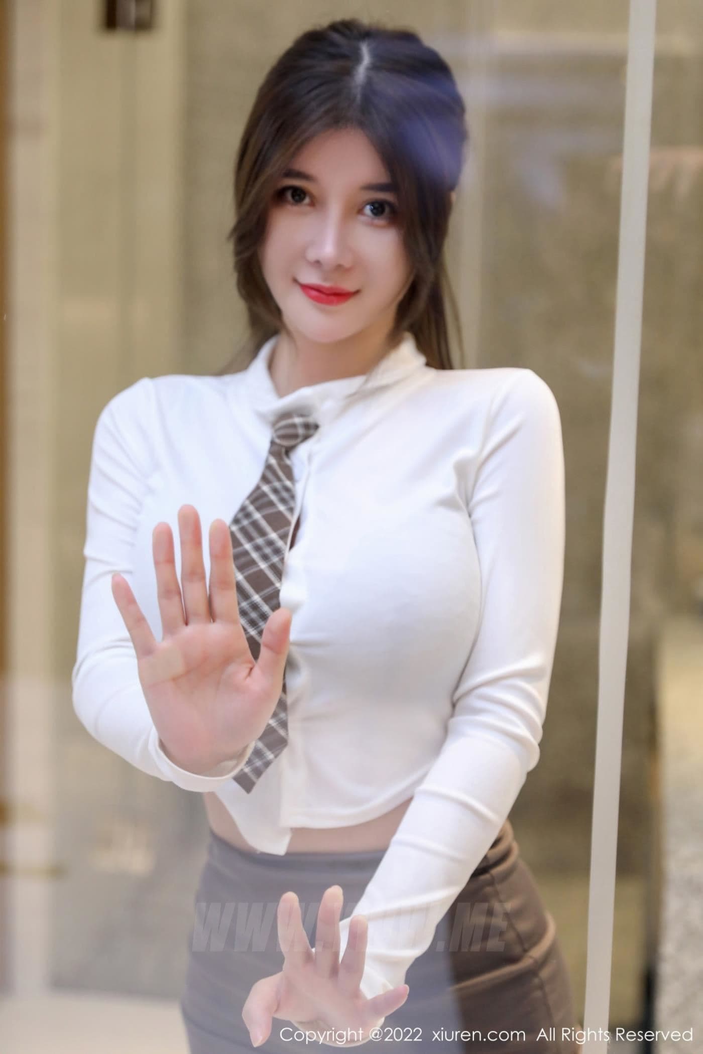 XiuRen秀人网 No.5961 周jojobaby 黑丝短裙