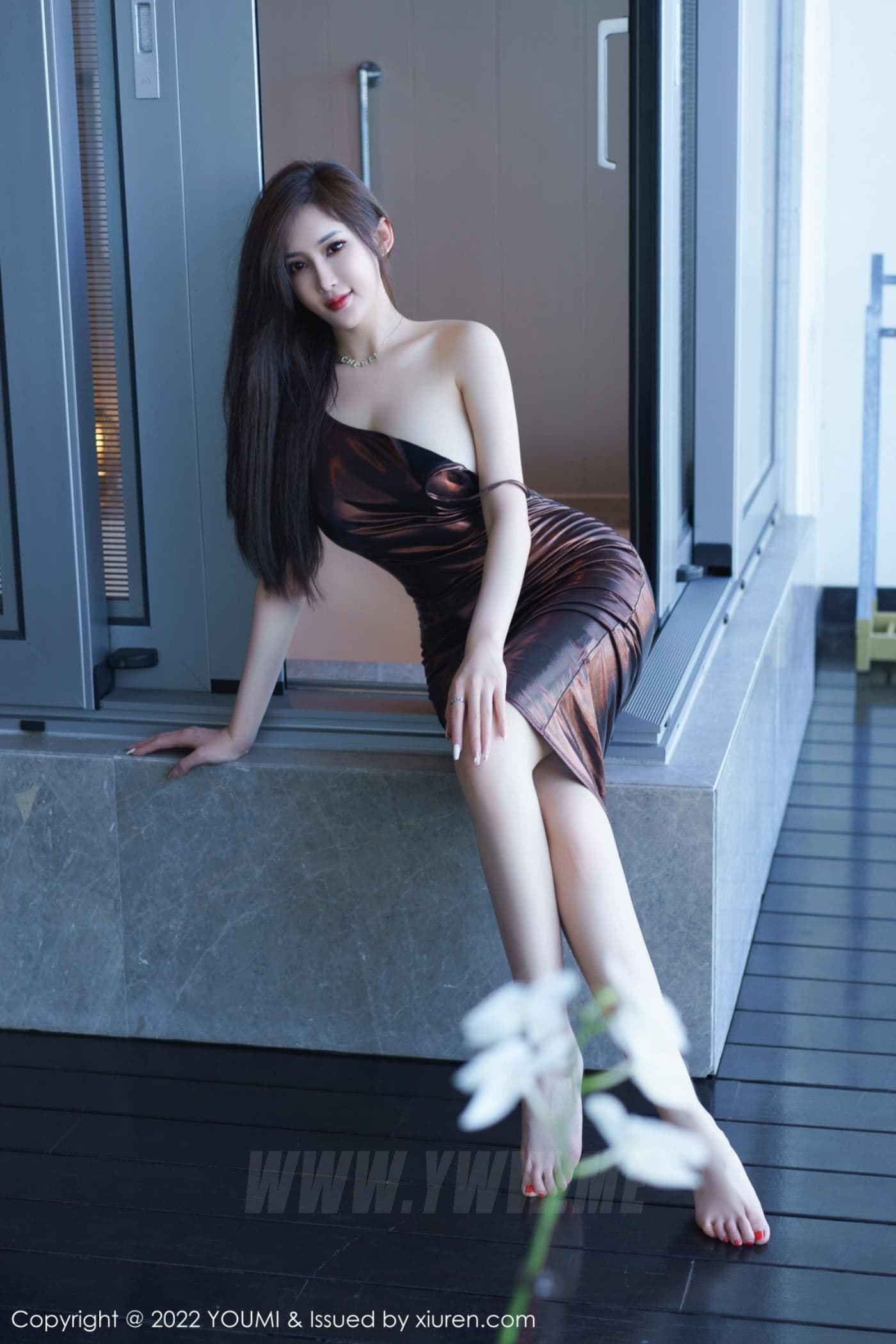 YOUMI尤蜜荟 VOL.882 Carol周妍希 美臀美腿