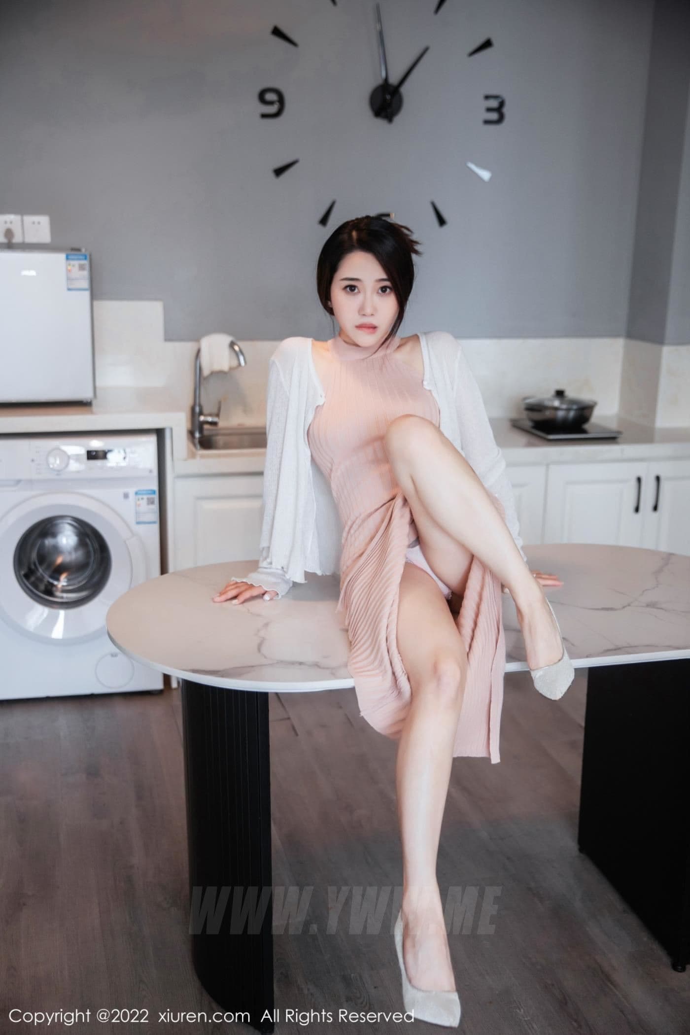 XiuRen秀人网 No.6066 严利娅Yuliya 丰腴美臀