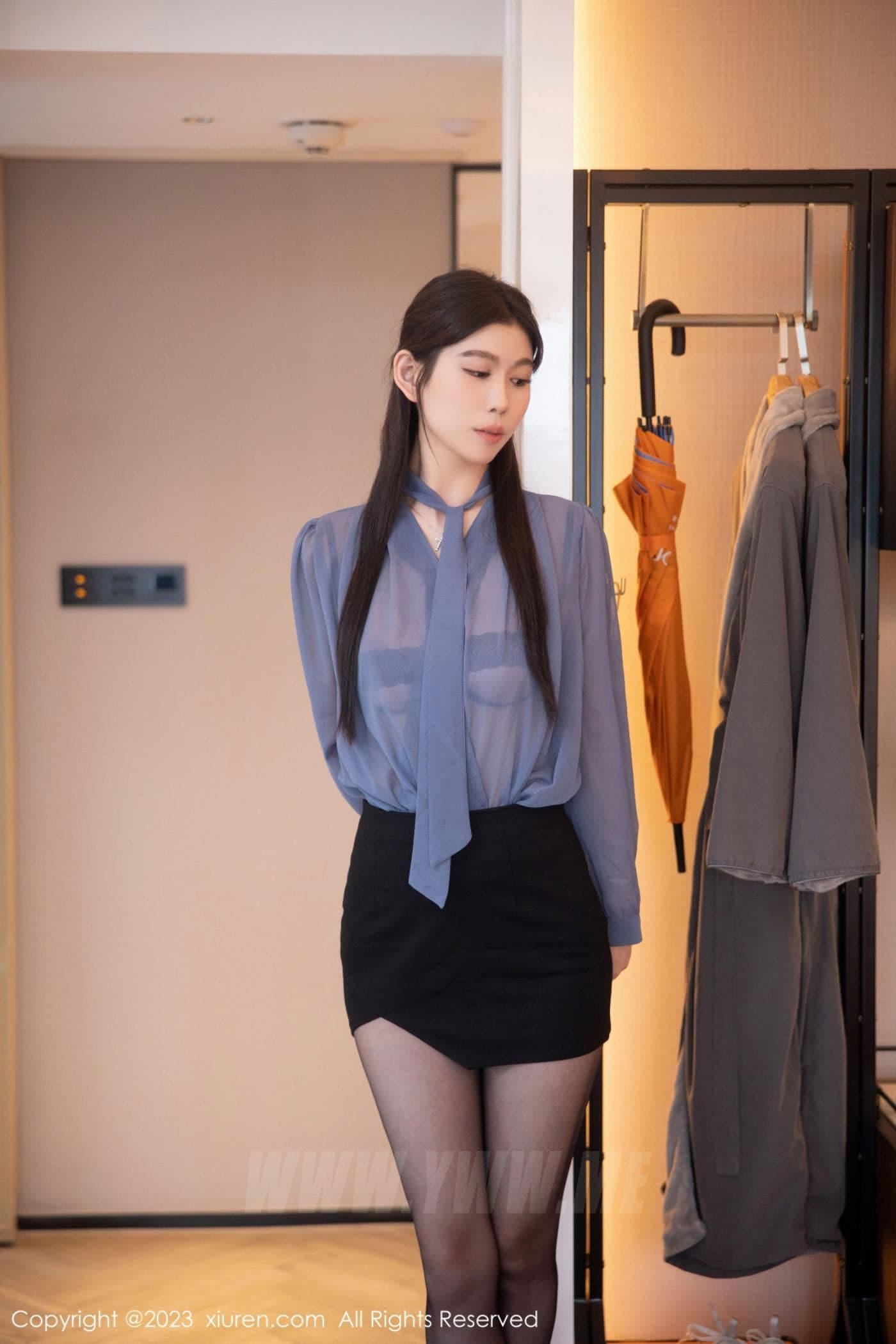XiuRen秀人网 No.6122 李雅柔182CM 黑丝美腿