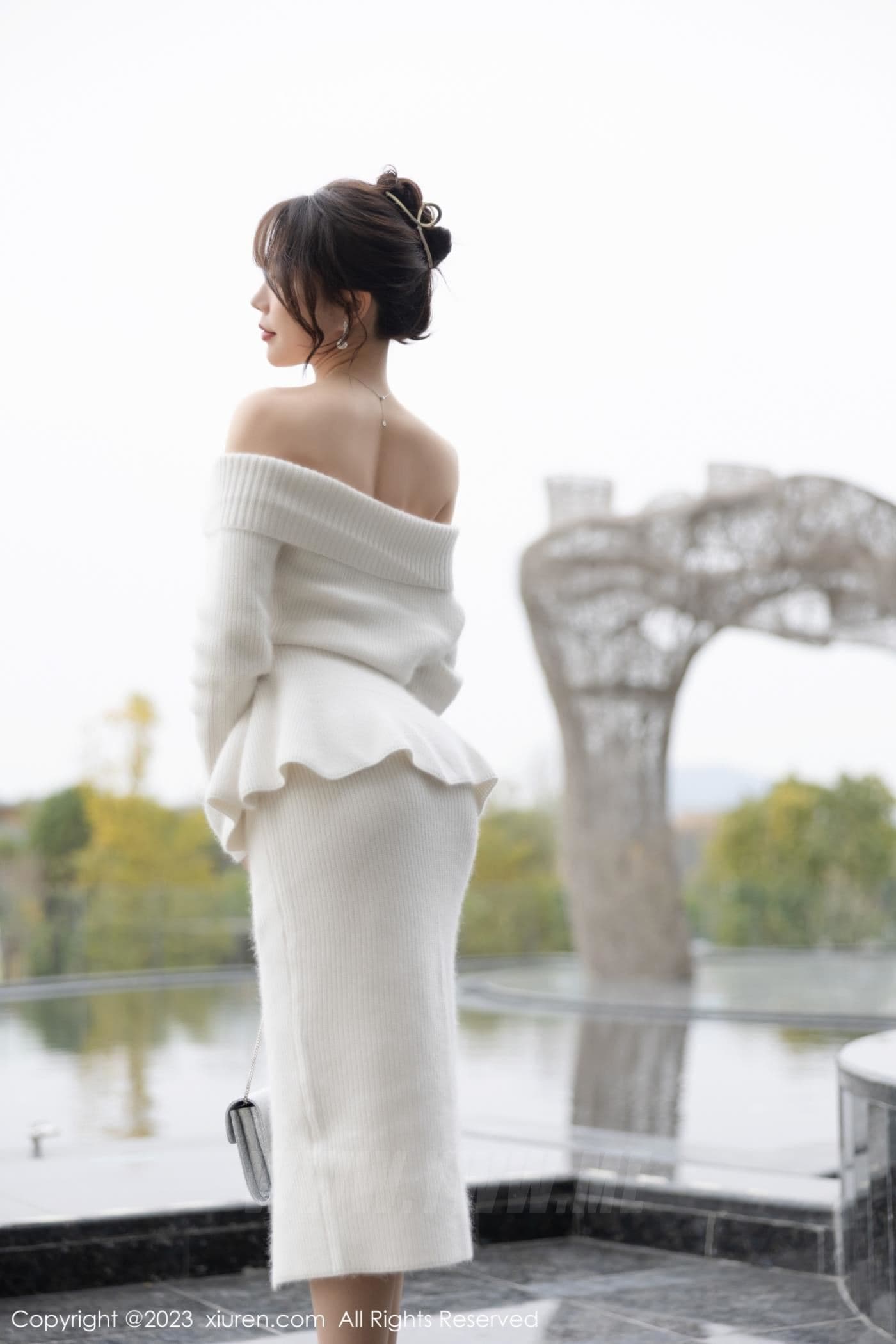 XiuRen秀人网 No.6132 徐莉芝Booty 温泉美腿