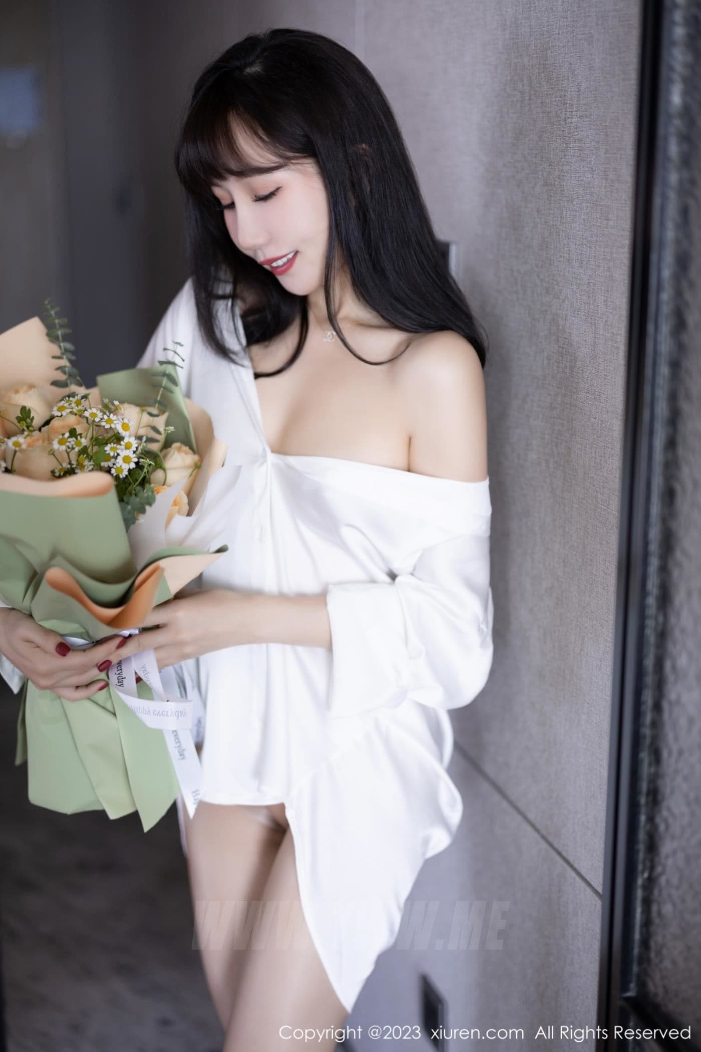 XiuRen秀人网 No.6153 波巧酱 丝袜美腿