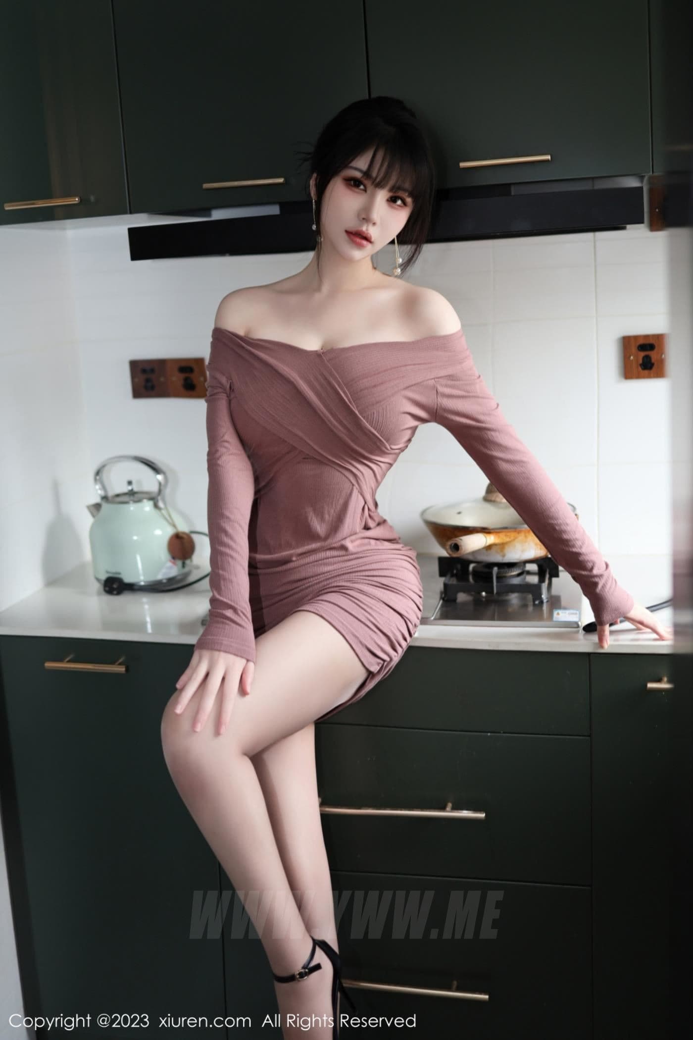 XiuRen秀人网 No.6178 桃桃子_ 厨娘美腿