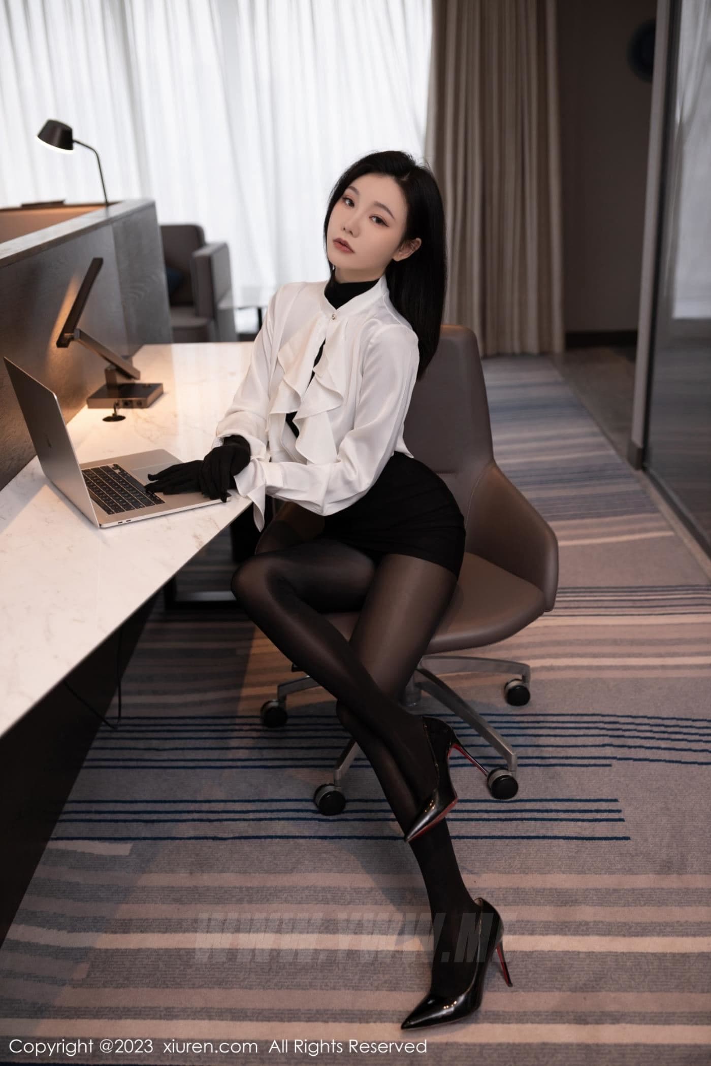 XiuRen秀人网 No.6185 安然anran 连体衣美臀