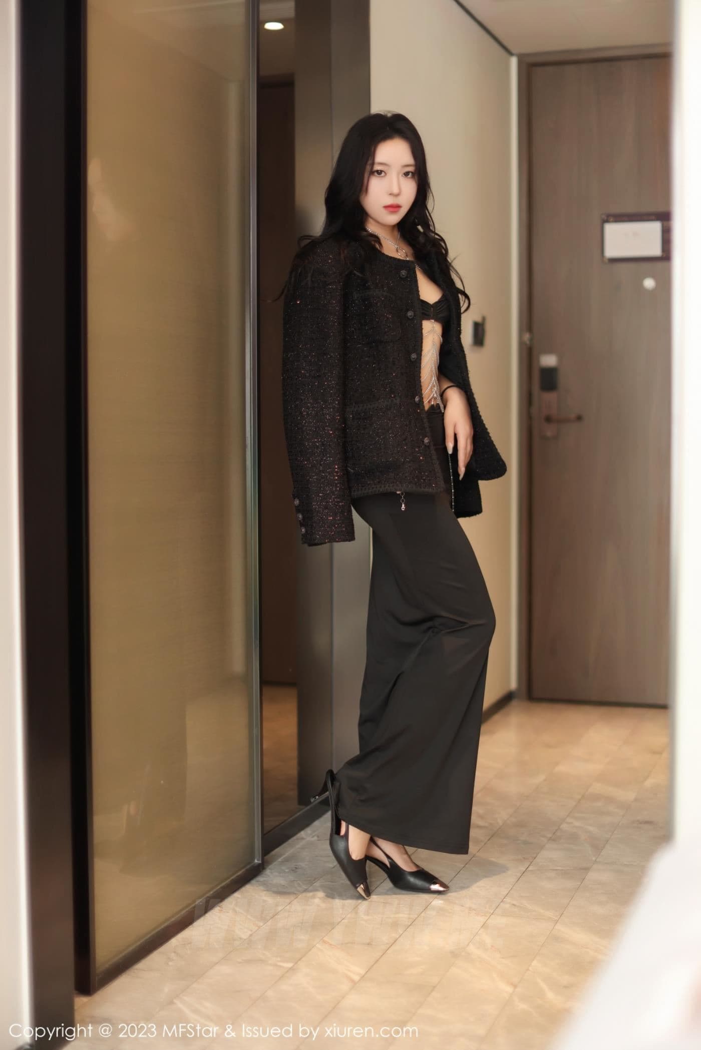 MFStar模范学院 VOL.583 露露luncy 美臀妩媚