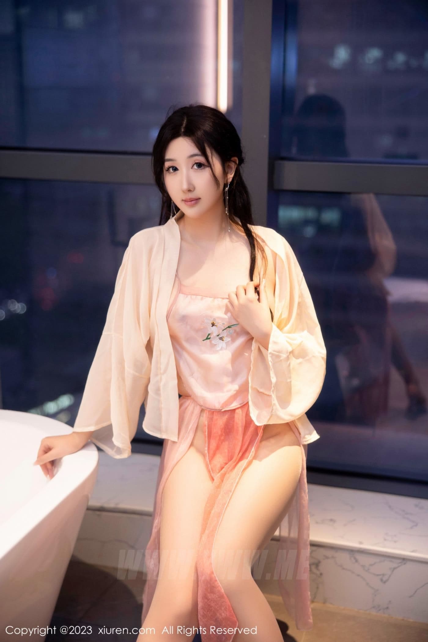 XiuRen秀人网 No.6262 江真真 古装美臀