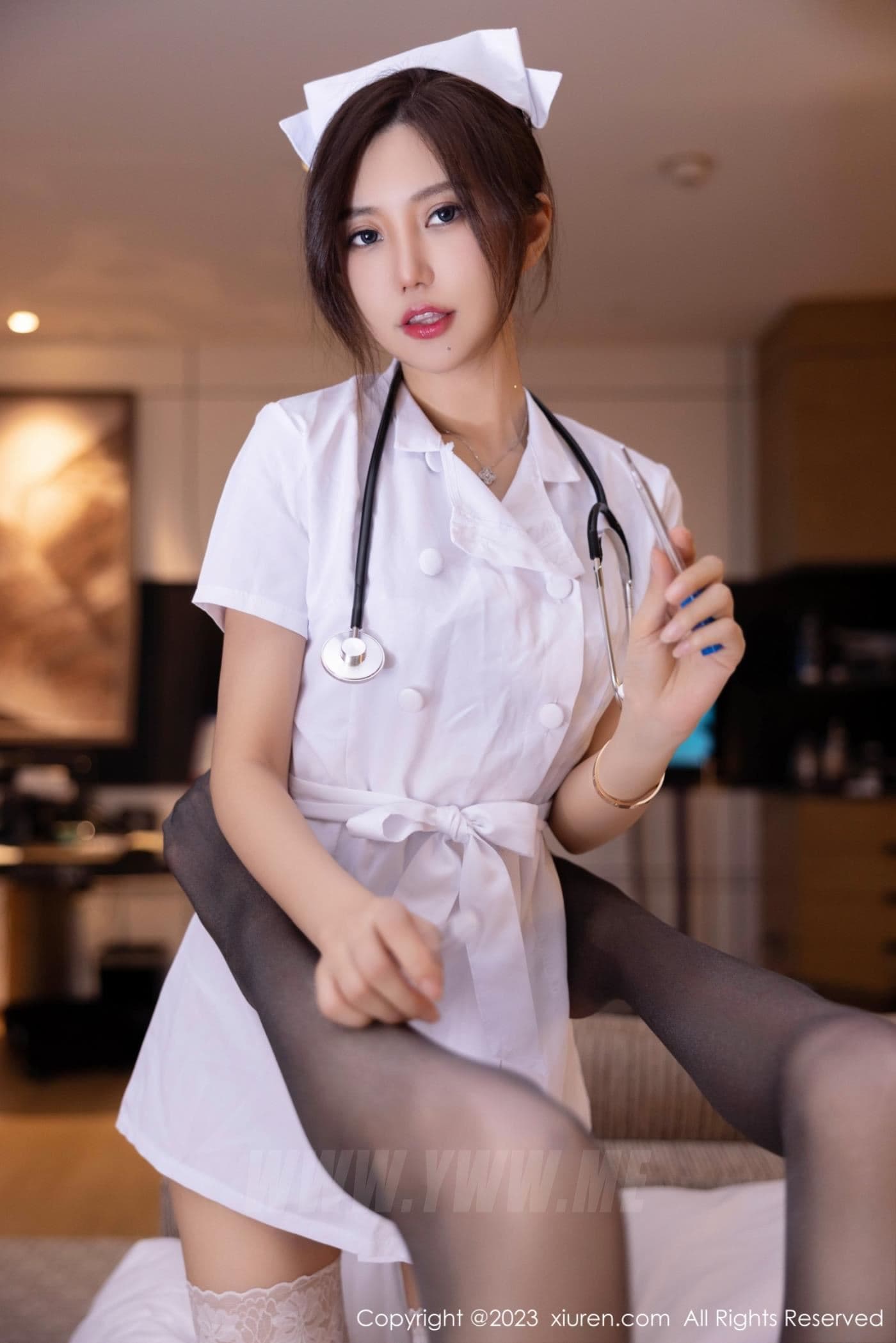 XiuRen秀人网 No.6248 绮里嘉ula 护士服黑丝