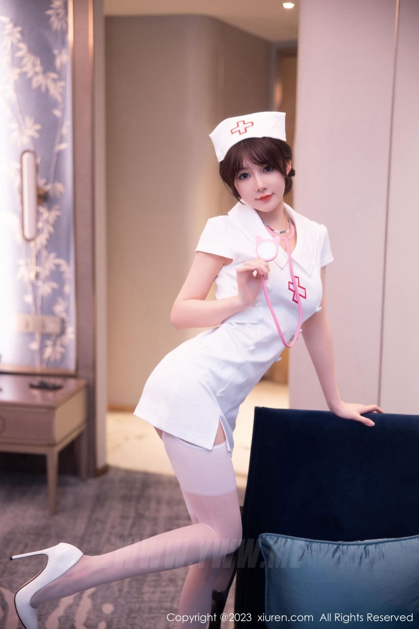XiuRen秀人网 No.6221 婠婠么 护士服丝袜