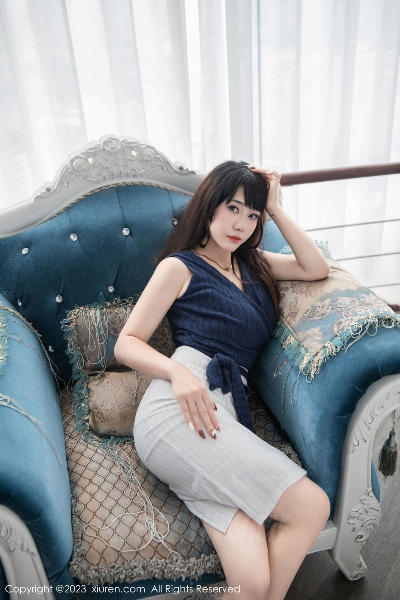 XiuRen秀人网 No.6272 严利娅Yuliya 短裙美腿