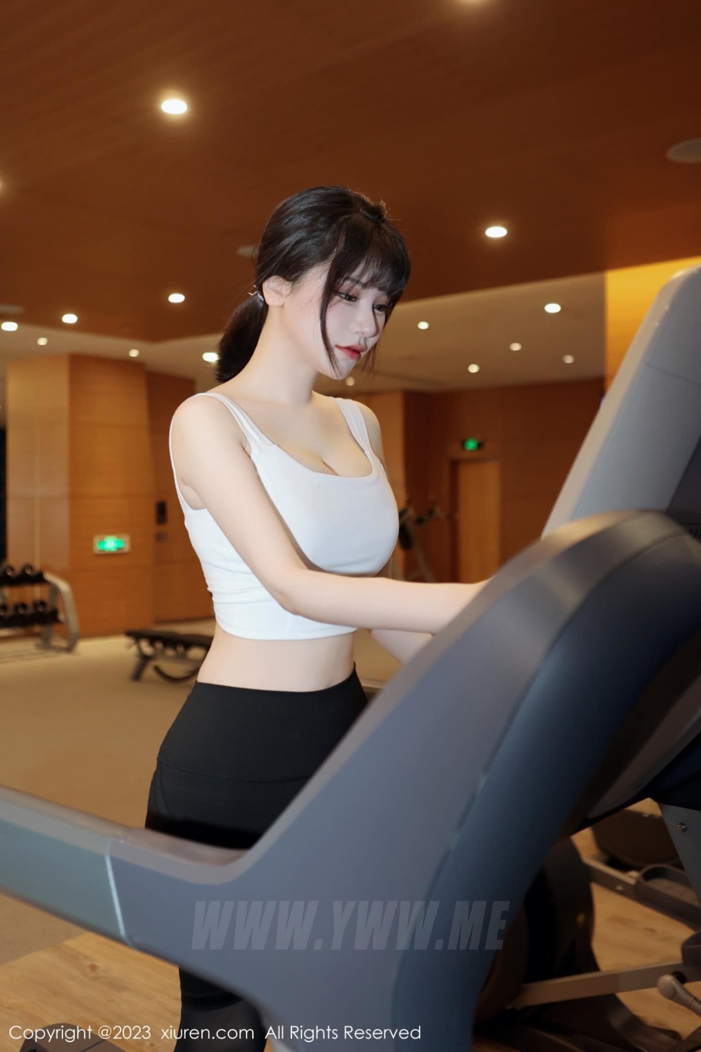 XiuRen秀人网 No.6289 桃桃子_ 健身美腿