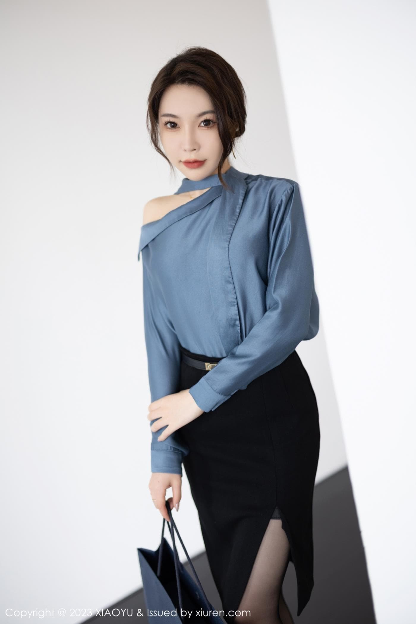 XIAOYU语画界 VOL.979 徐莉芝Booty 黑丝短裙