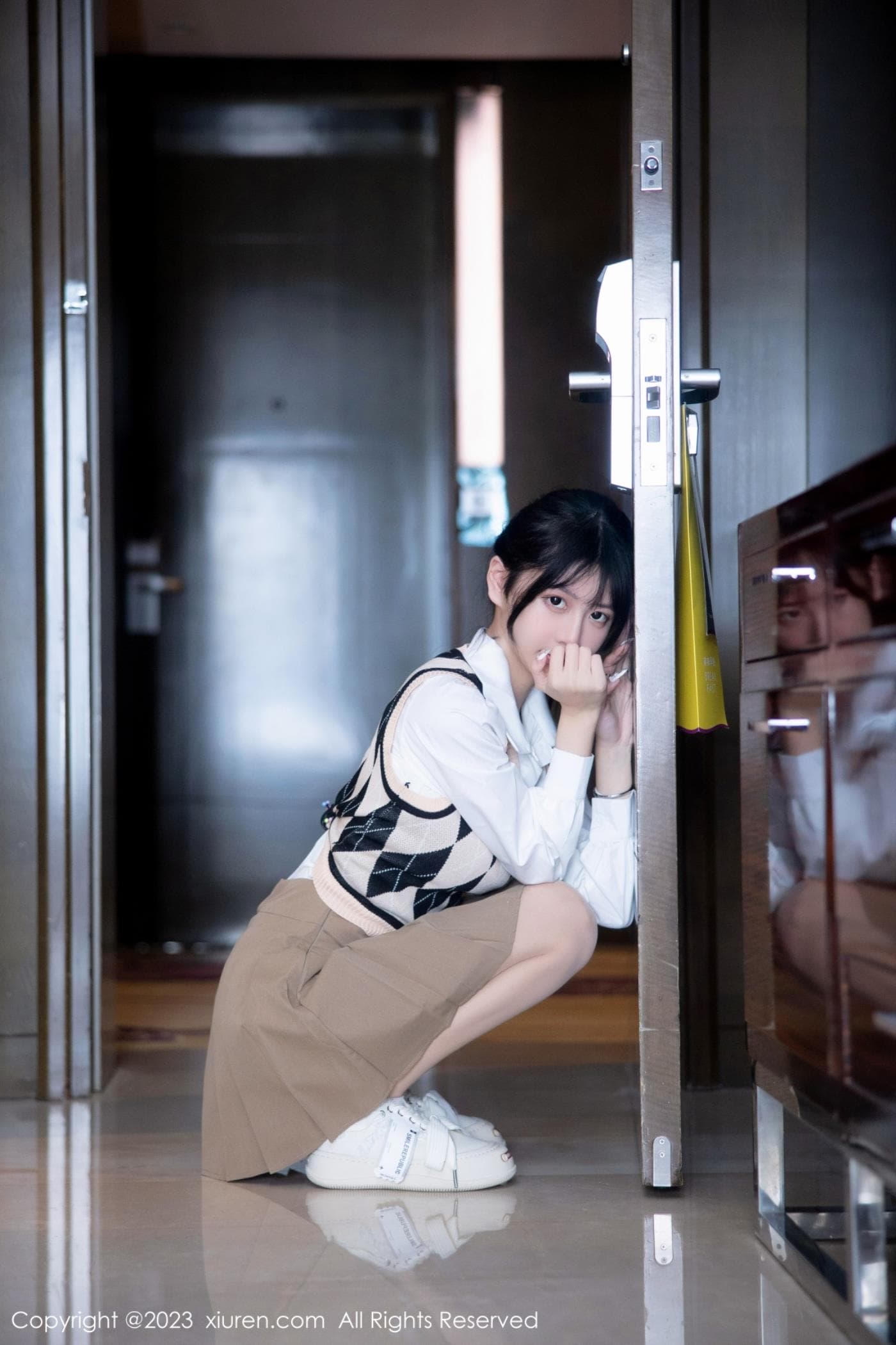 XiuRen秀人网 No.6329 谢小蒽 短裙美腿