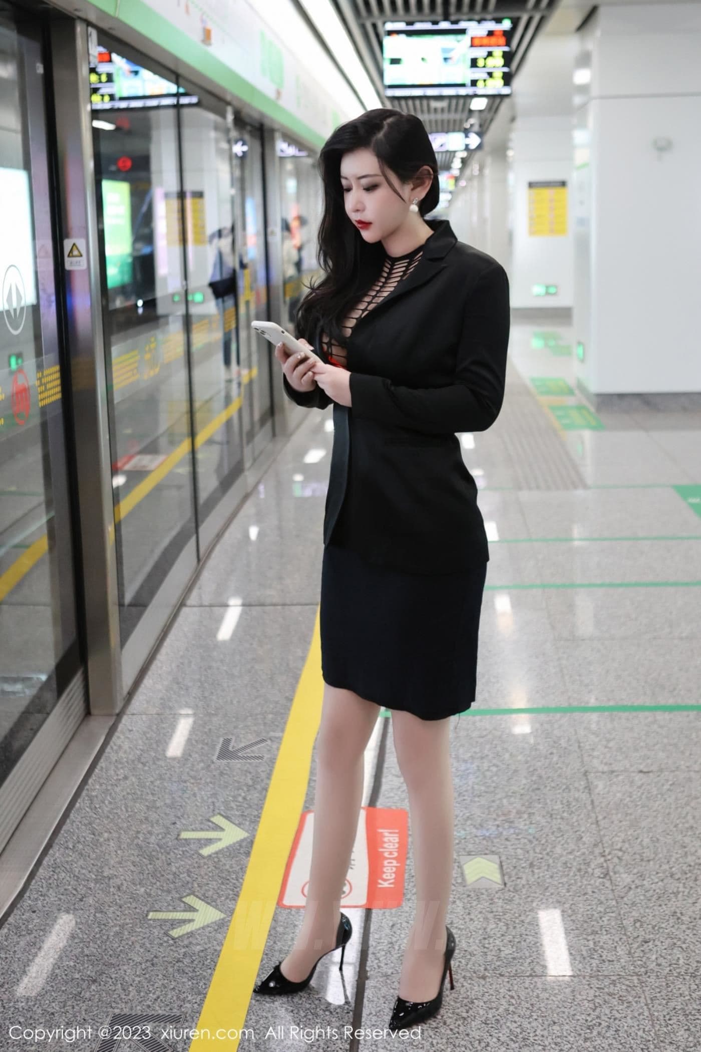 XiuRen秀人网 No.6421 王婉悠Queen 丝袜OL