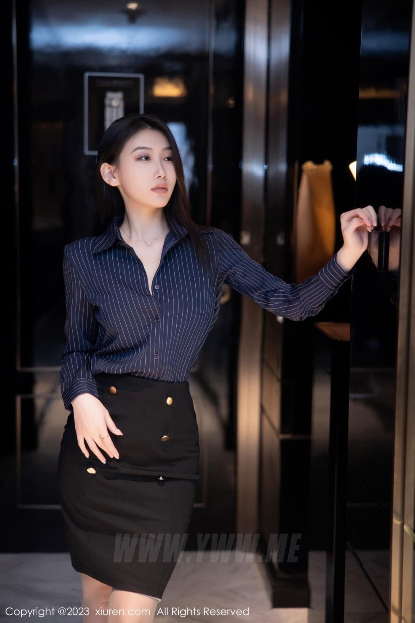 XiuRen秀人网 No.6418 李佳芮Cherie 短裙美腿