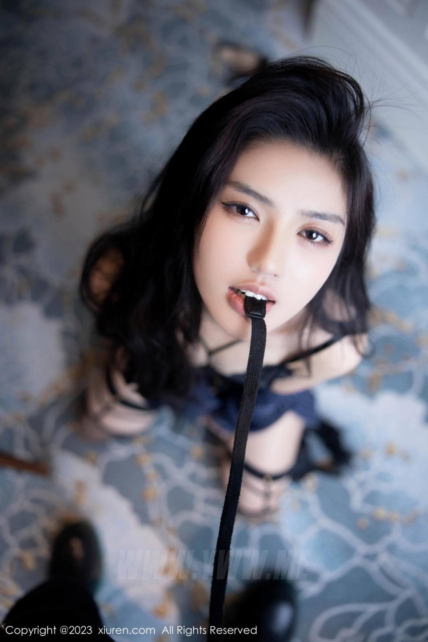 XiuRen秀人网 No.6391 浅浅Danny 黑丝美腿