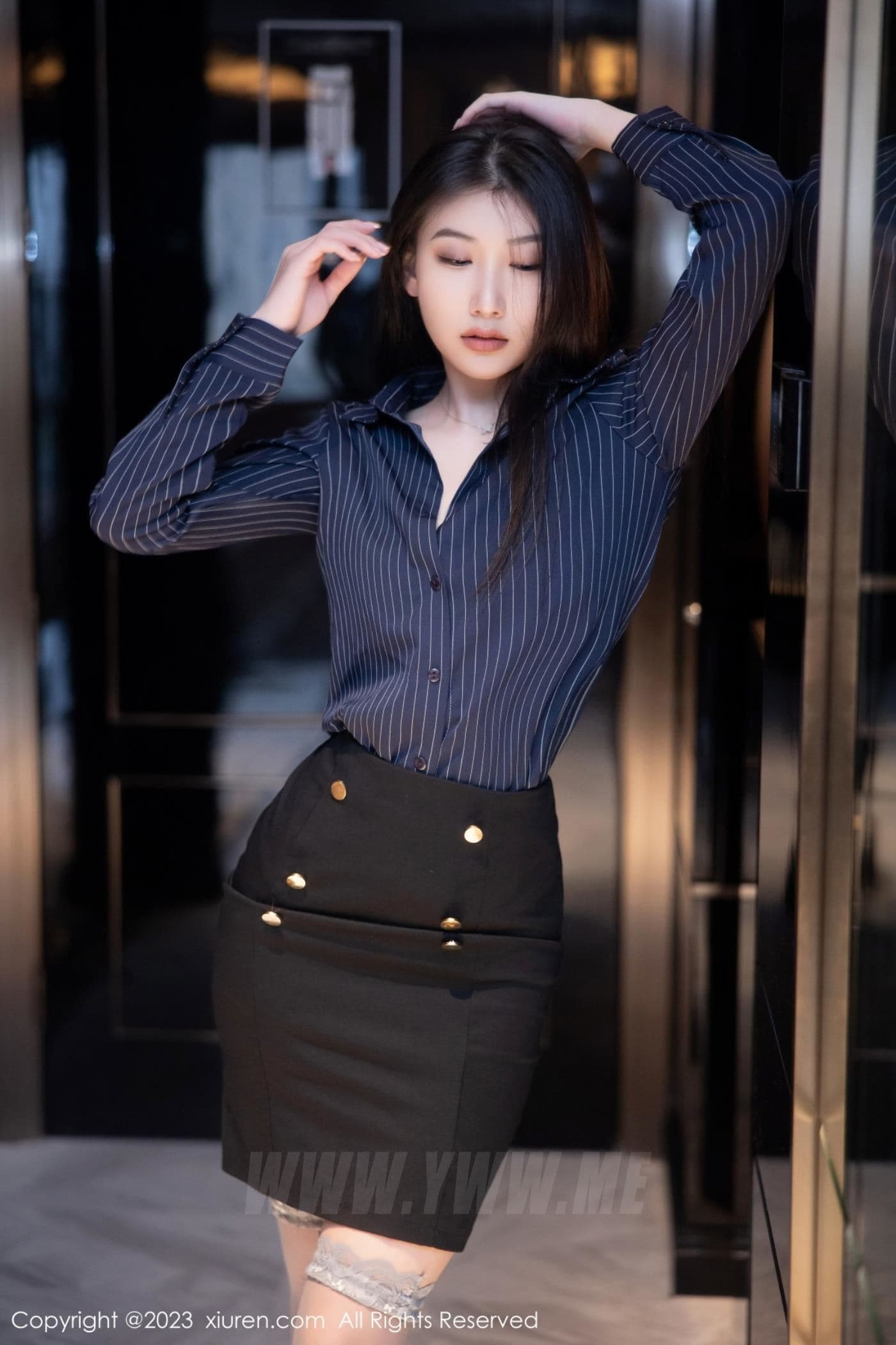 XiuRen秀人网 No.6418 李佳芮Cherie 短裙美腿
