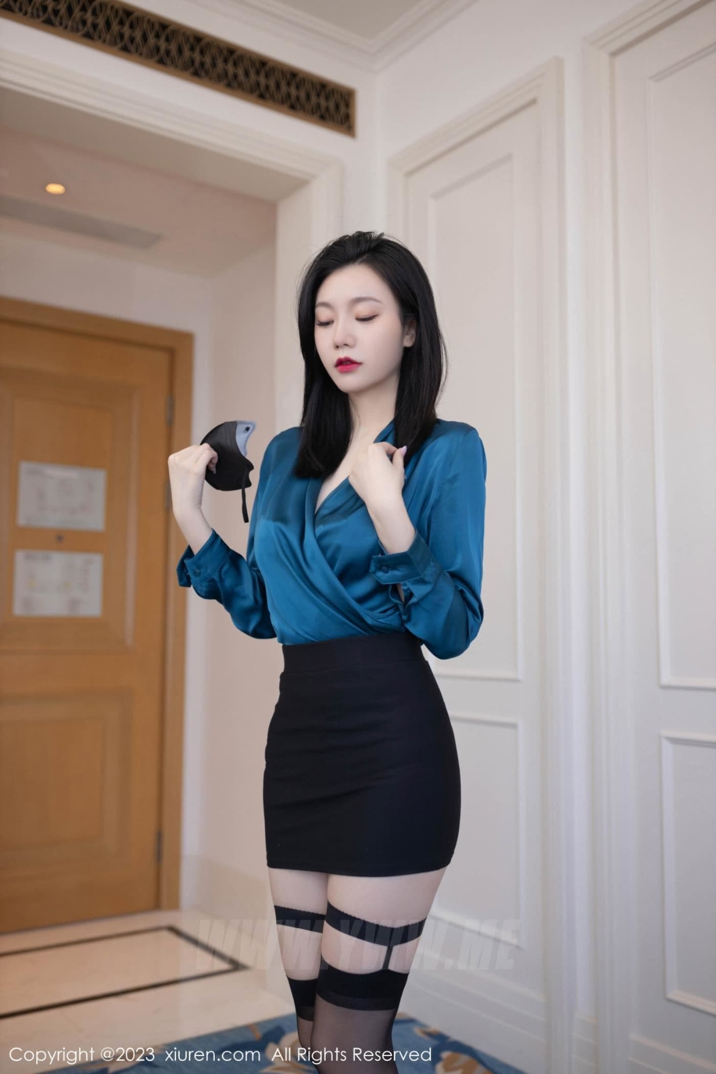 XiuRen秀人网 No.6413 安然anran 黑丝美腿