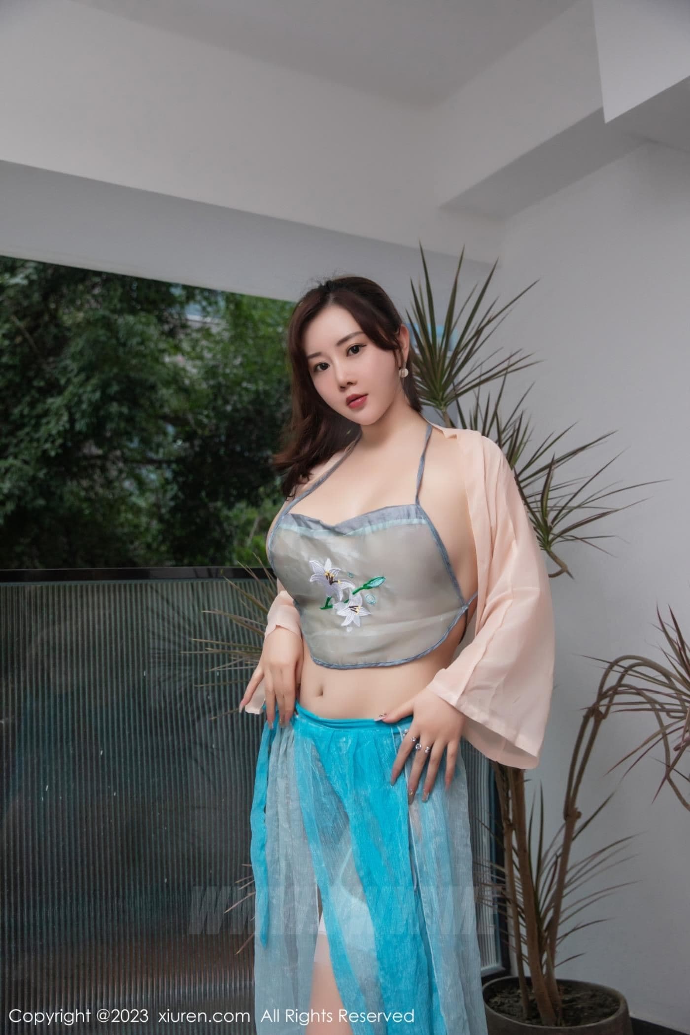 XiuRen秀人网 No.6483 王婉悠Queen 布兜美臀