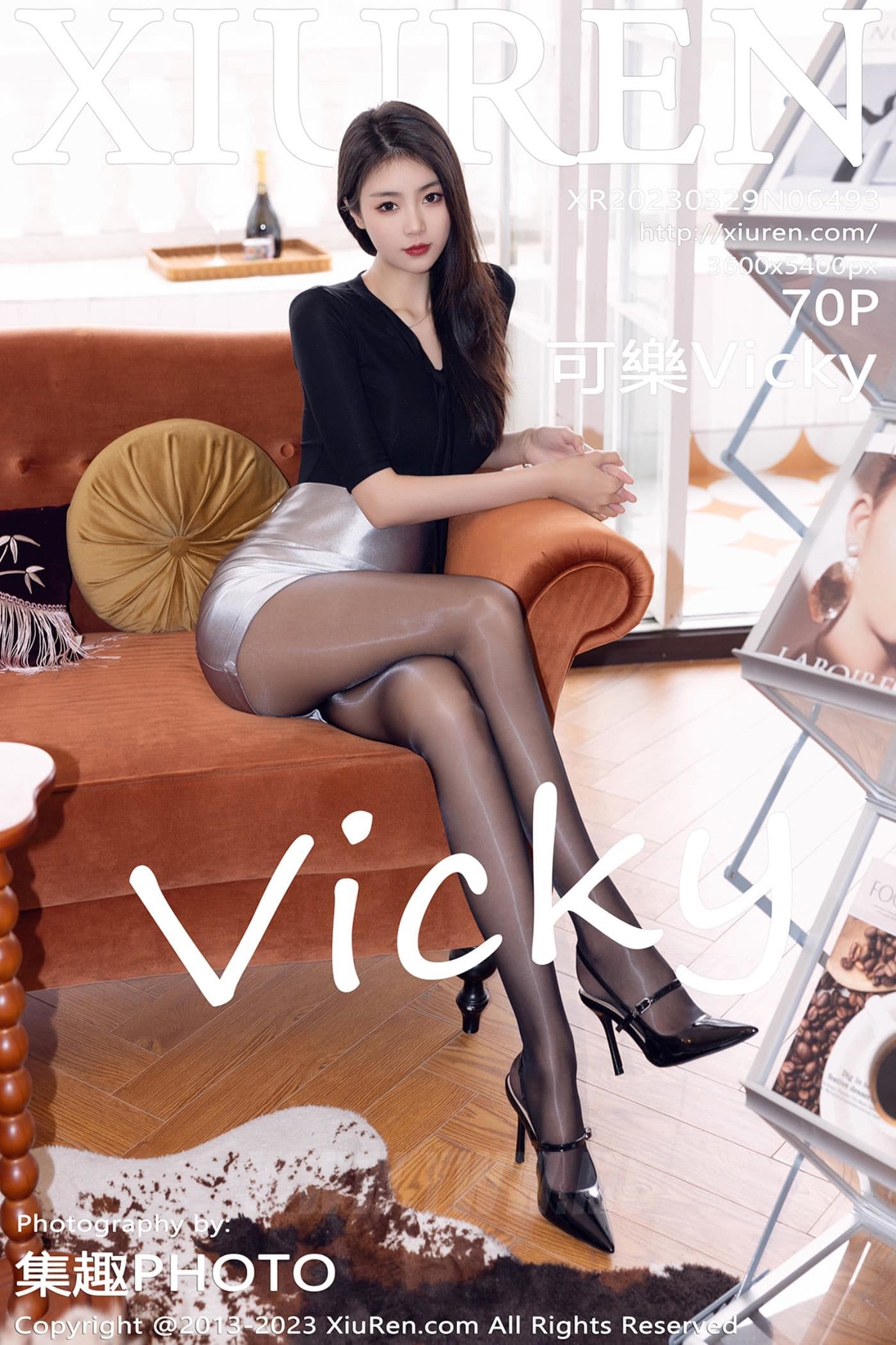 XiuRen秀人网 No.6493 可樂Vicky 黑丝短裙