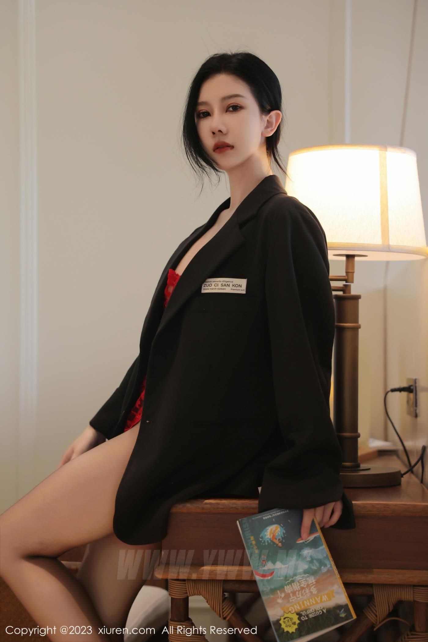 XiuRen秀人网 No.6475 尹甜甜 万宁旅拍