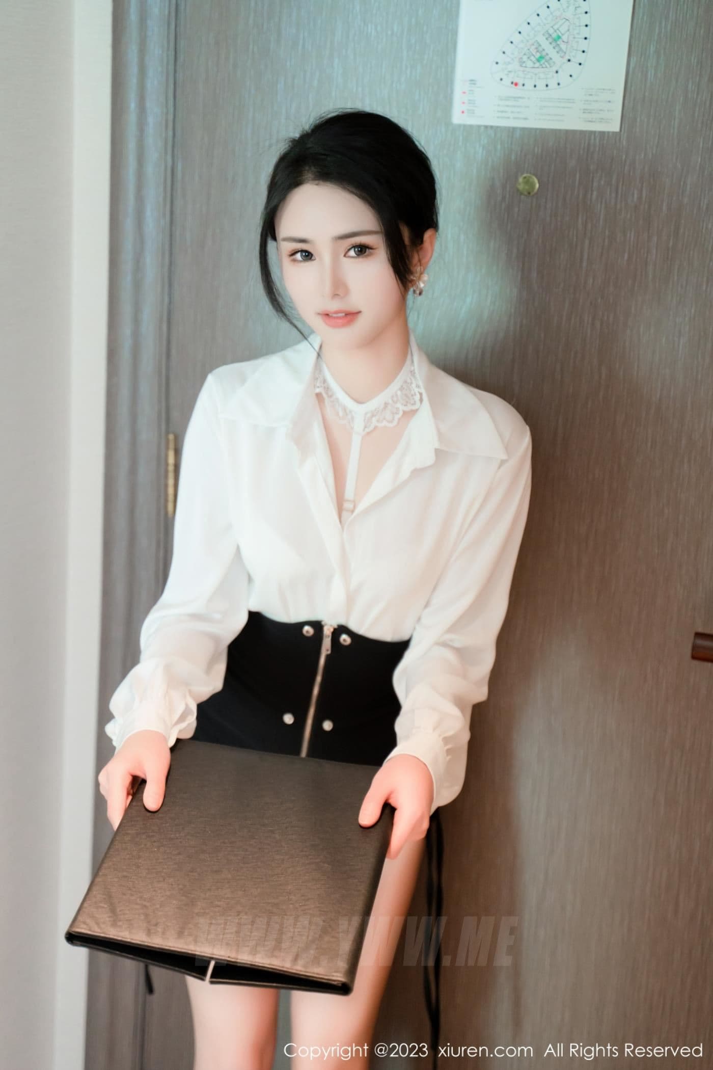 XiuRen秀人网 No.6520 艾希儿 短裙美臀