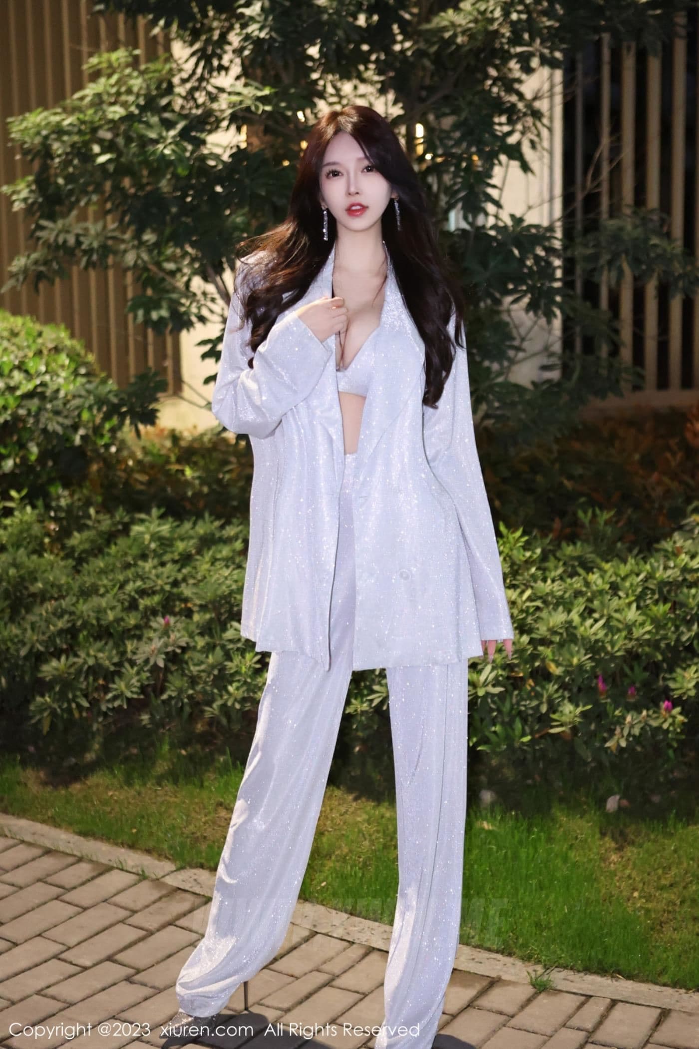 XiuRen秀人网 No.6605 玉兔miki 时尚美腿