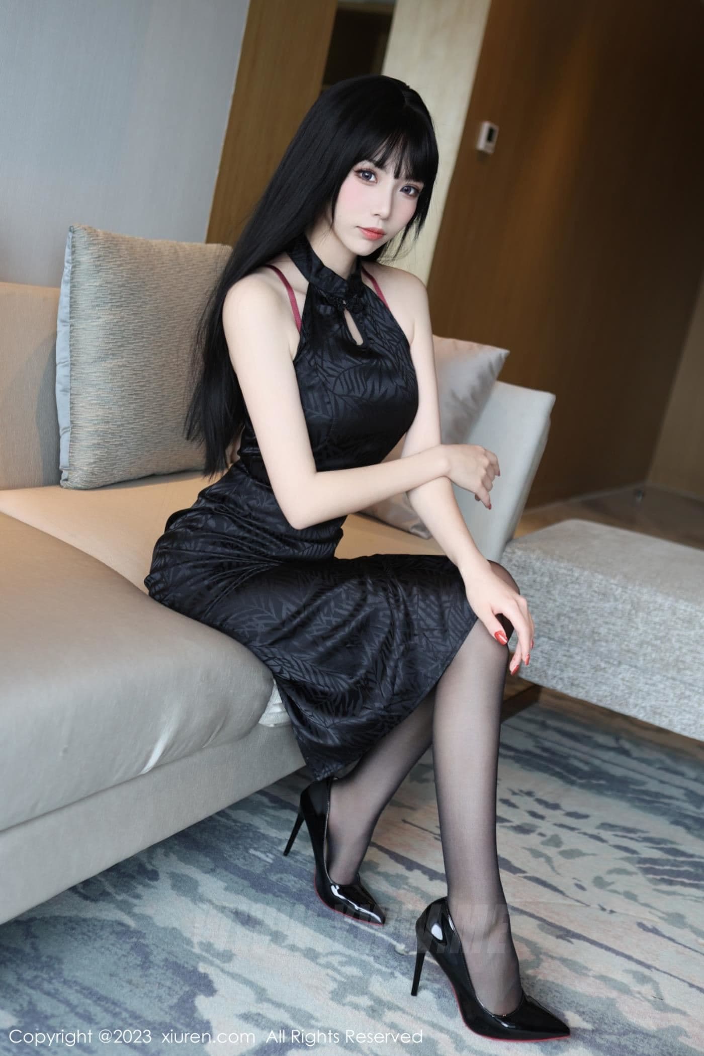 XiuRen秀人网 No.6666 江七七 黑丝美腿