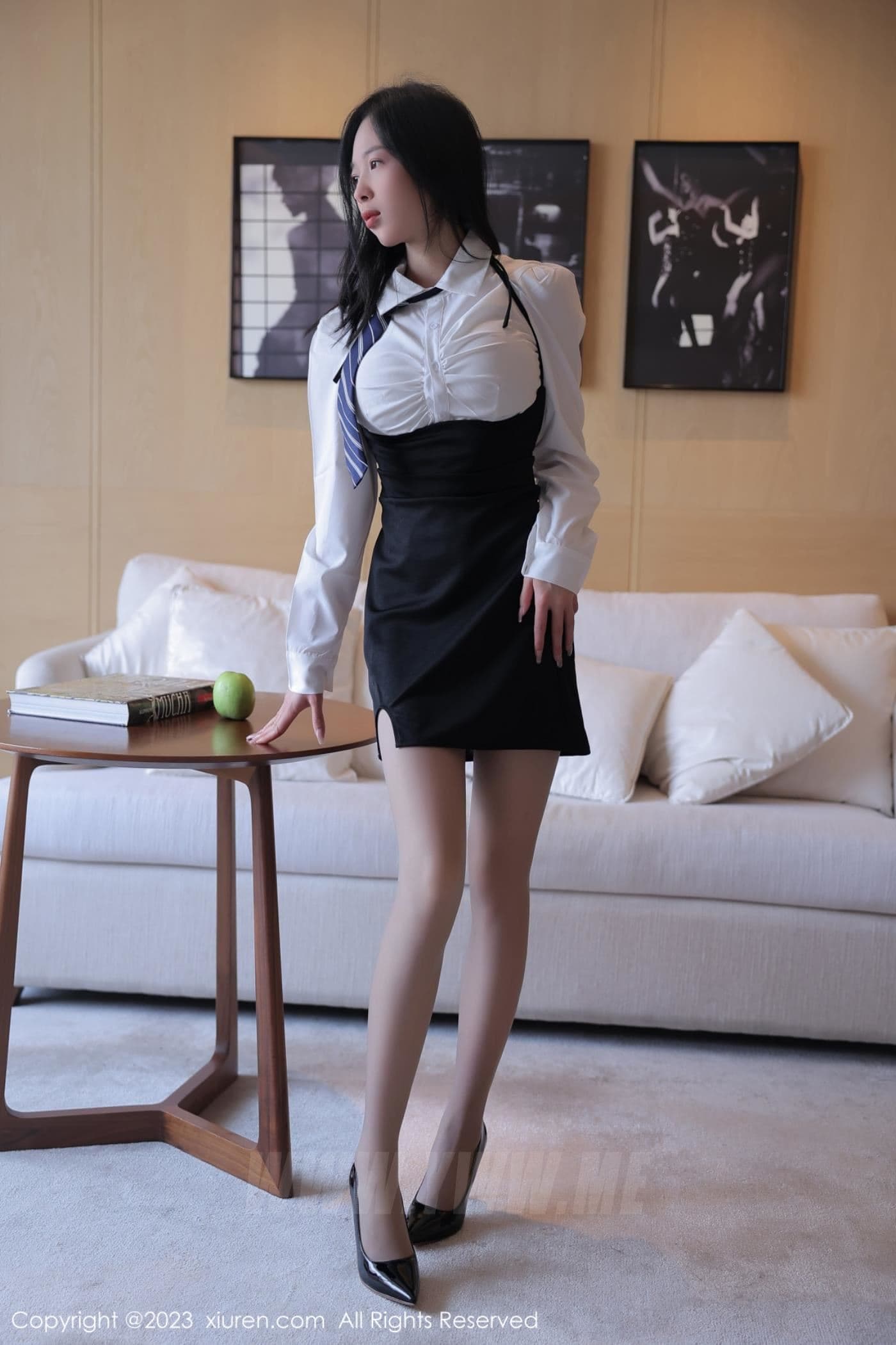 XiuRen秀人网 No.6675 茜茜Kimi 美腿短裙