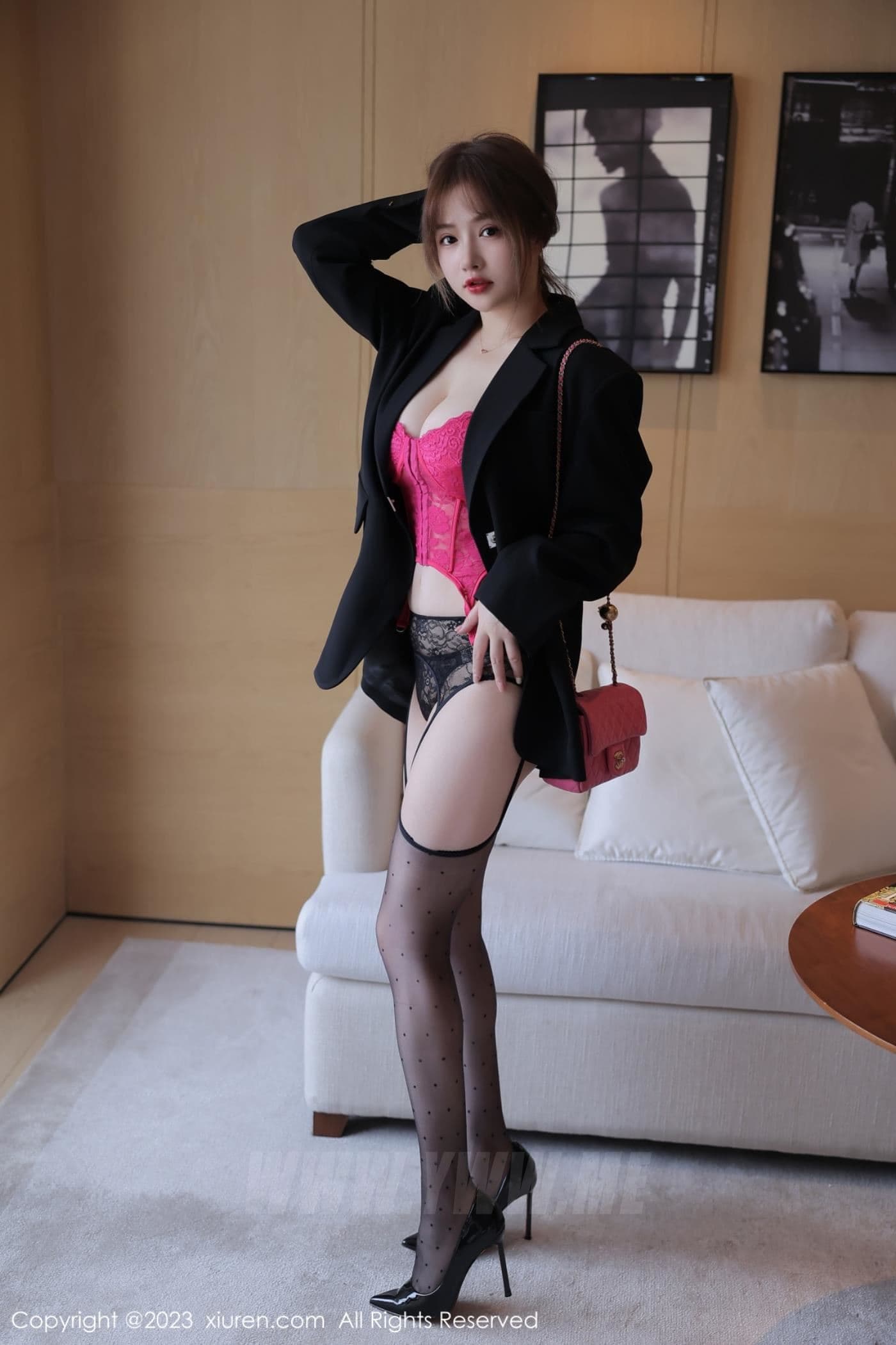 XiuRen秀人网 No.6644 养乐多DoDo 黑丝美臀