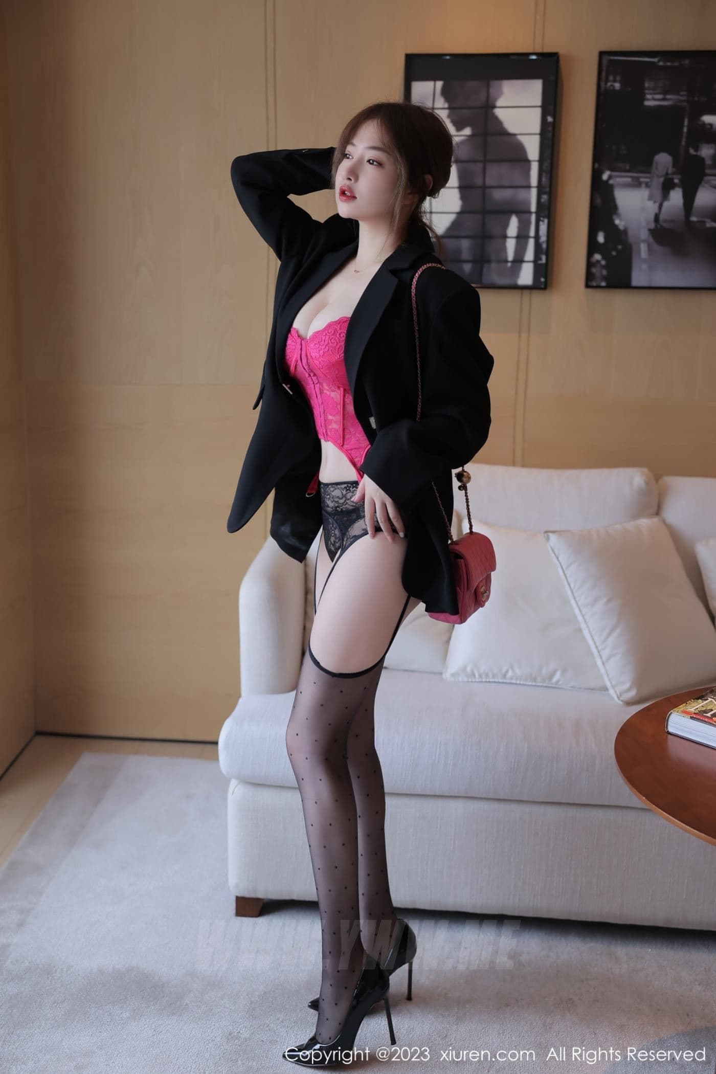 XiuRen秀人网 No.6644 养乐多DoDo 黑丝美臀