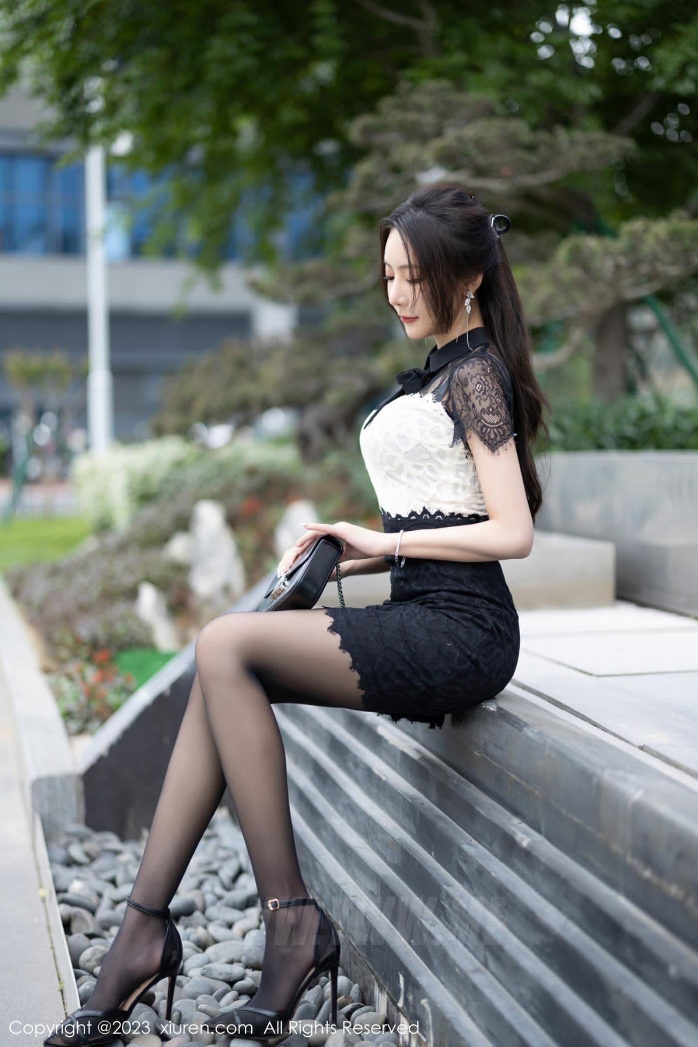 XiuRen秀人网 No.6691 王馨瑶yanni 黑丝美腿
