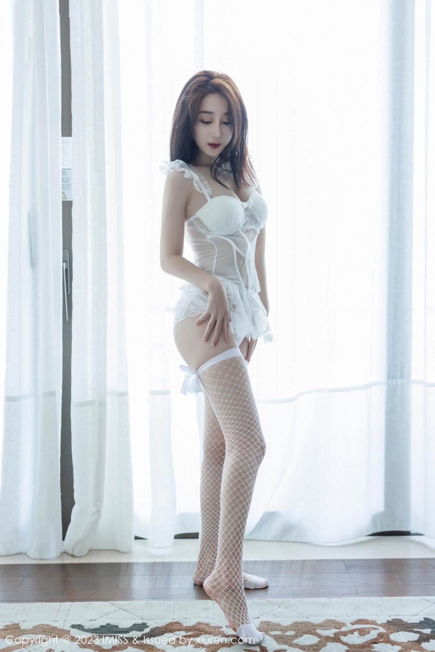IMISS爱蜜社 VOL.733 九月生__ 美腿丝袜
