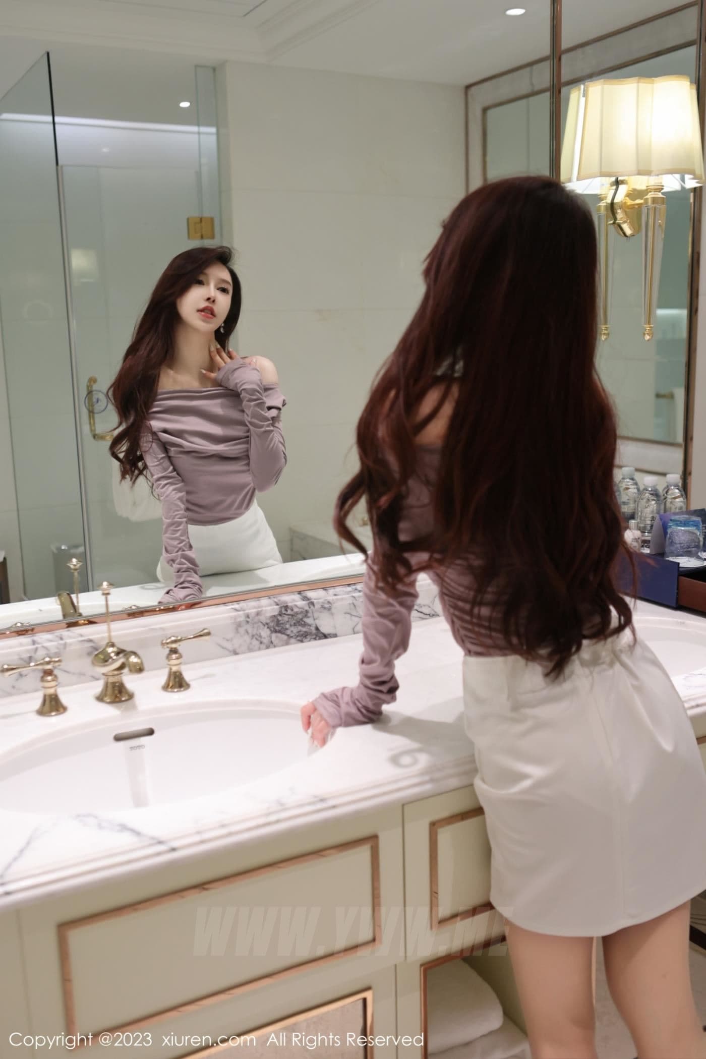 XiuRen秀人网 No.6728 玉兔miki 短裙美腿