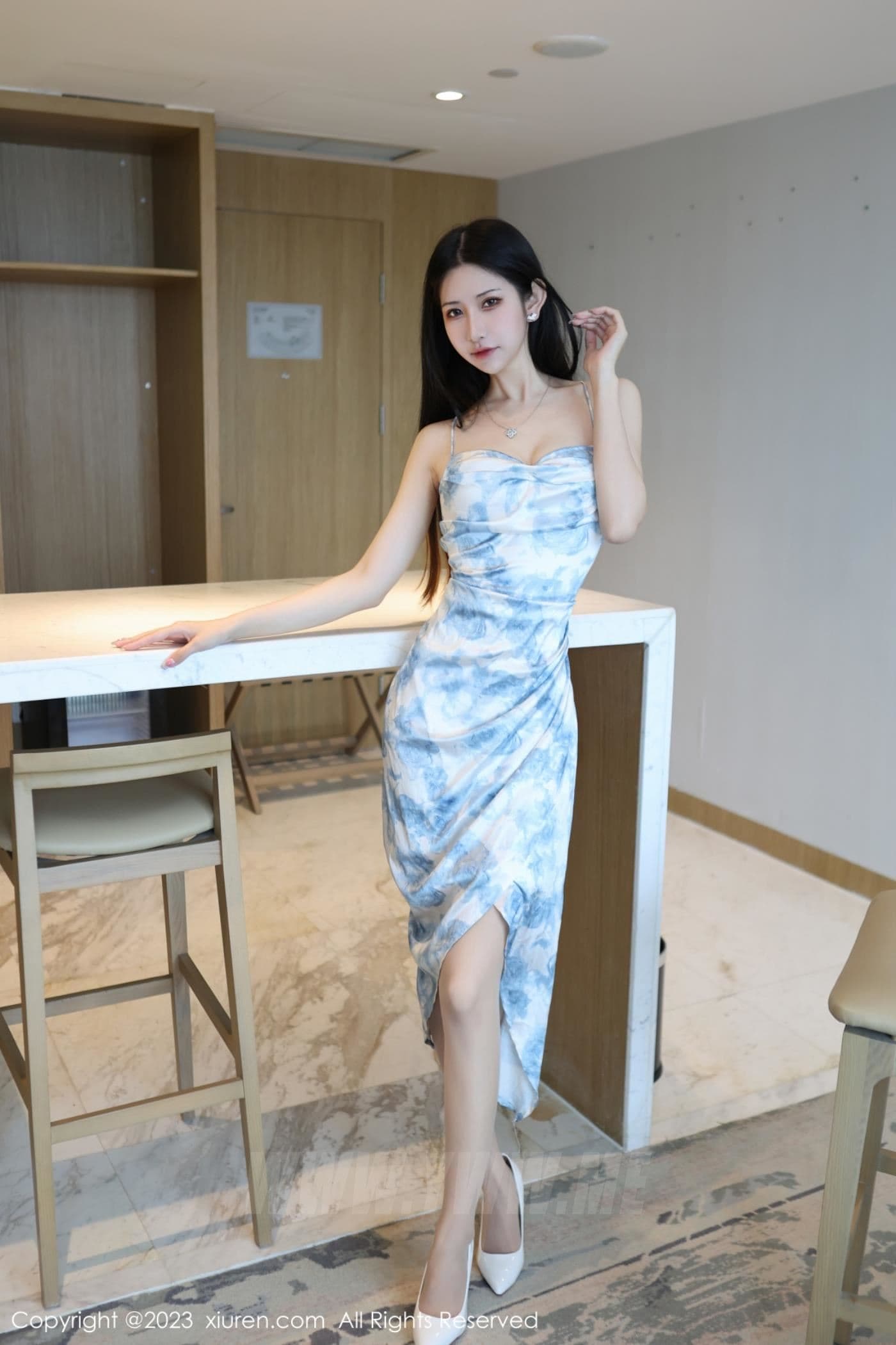 XiuRen秀人网 No.6783 依娜Yina 丝袜美腿
