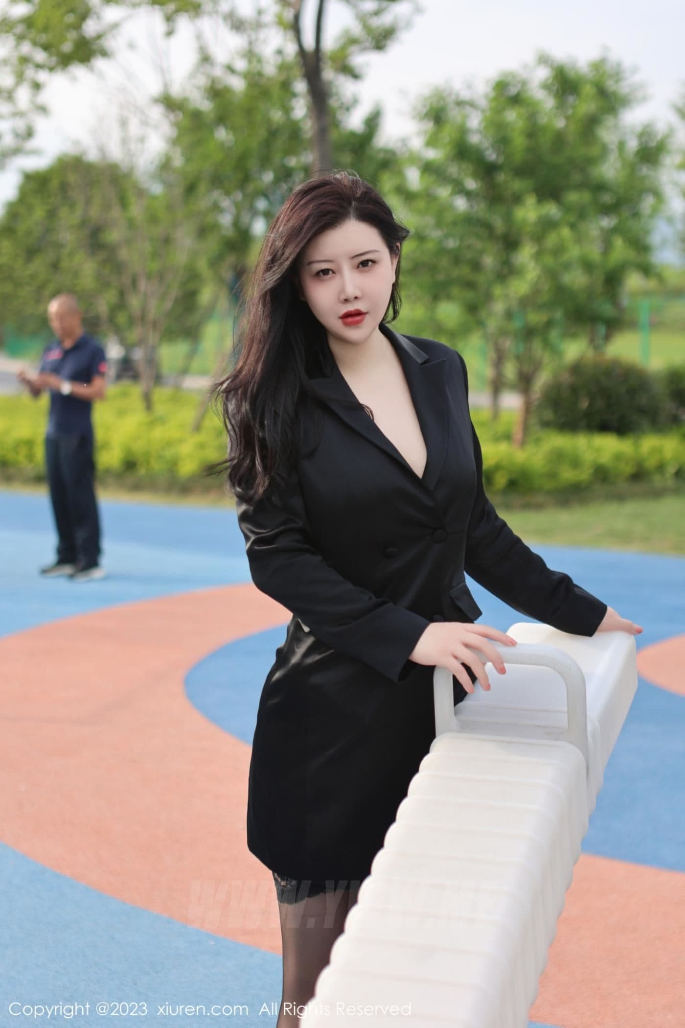 XiuRen秀人网 No.6805 王婉悠Queen 黑丝美臀