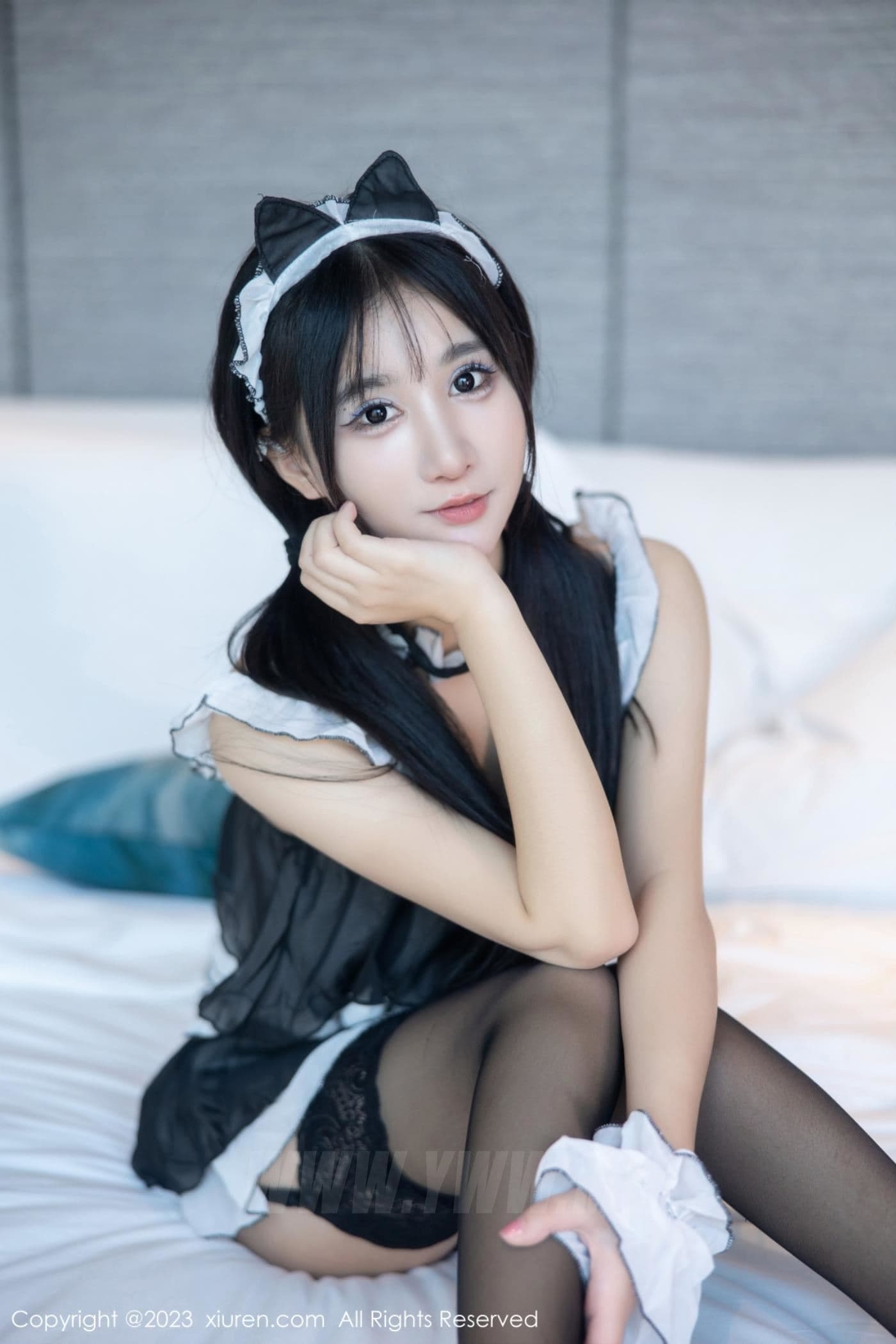 XiuRen秀人网 No.6795 小果冻儿 黑丝美腿