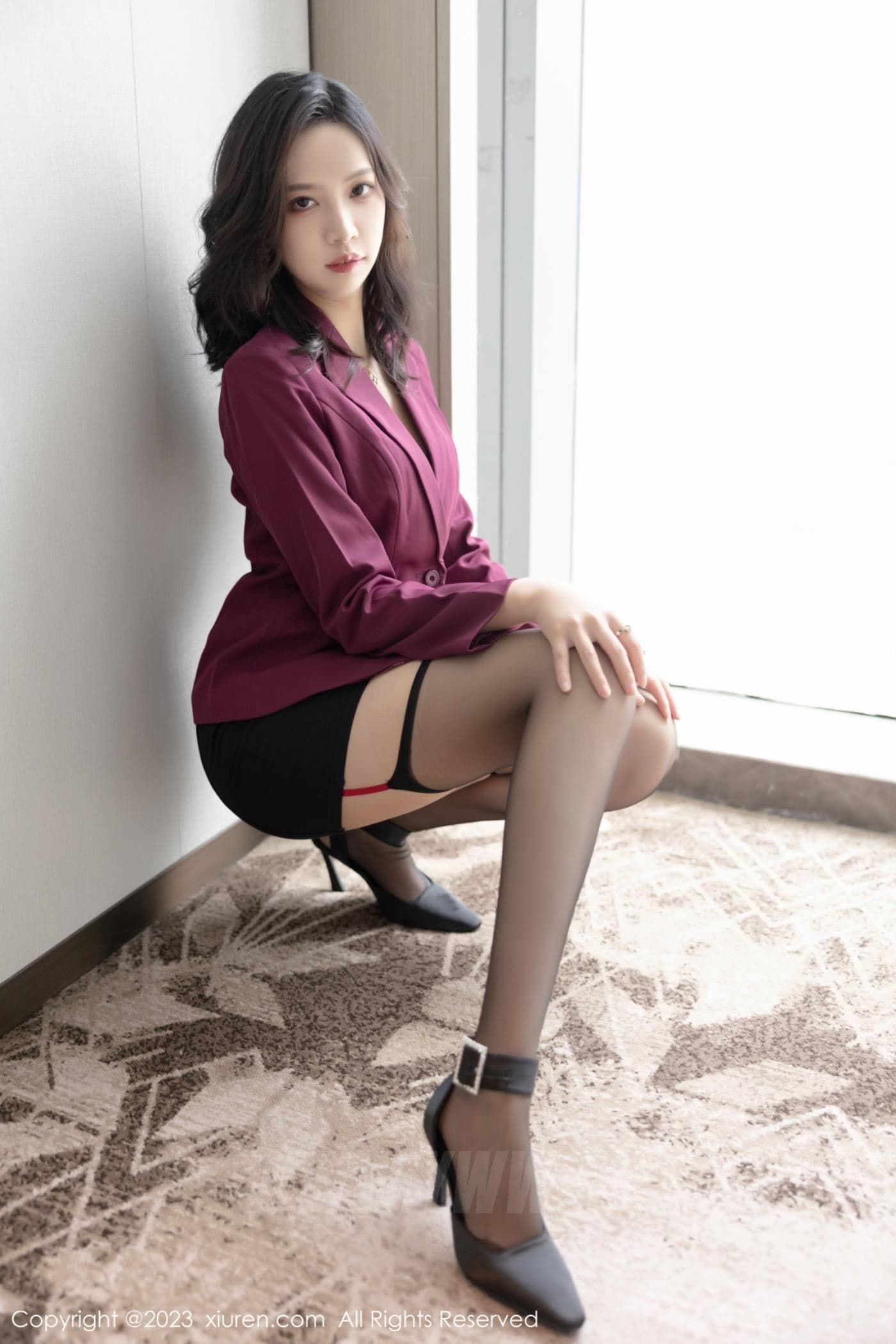 XiuRen秀人网 No.6870 郑颖姗Bev 黑丝美臀