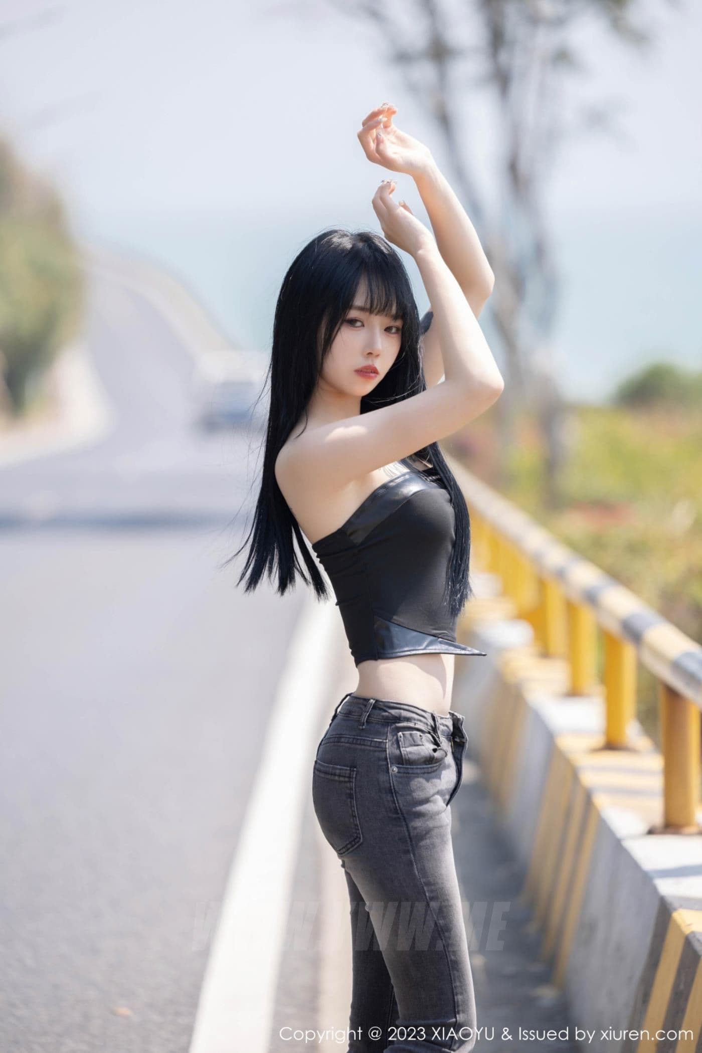 XIAOYU语画界 VOL.1047 奶瓶. 清纯美腿