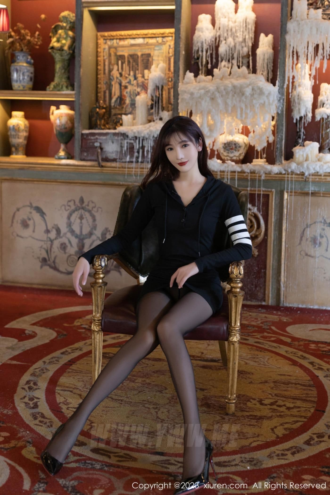 XiuRen秀人网 No.6925 陆萱萱 黑丝美腿