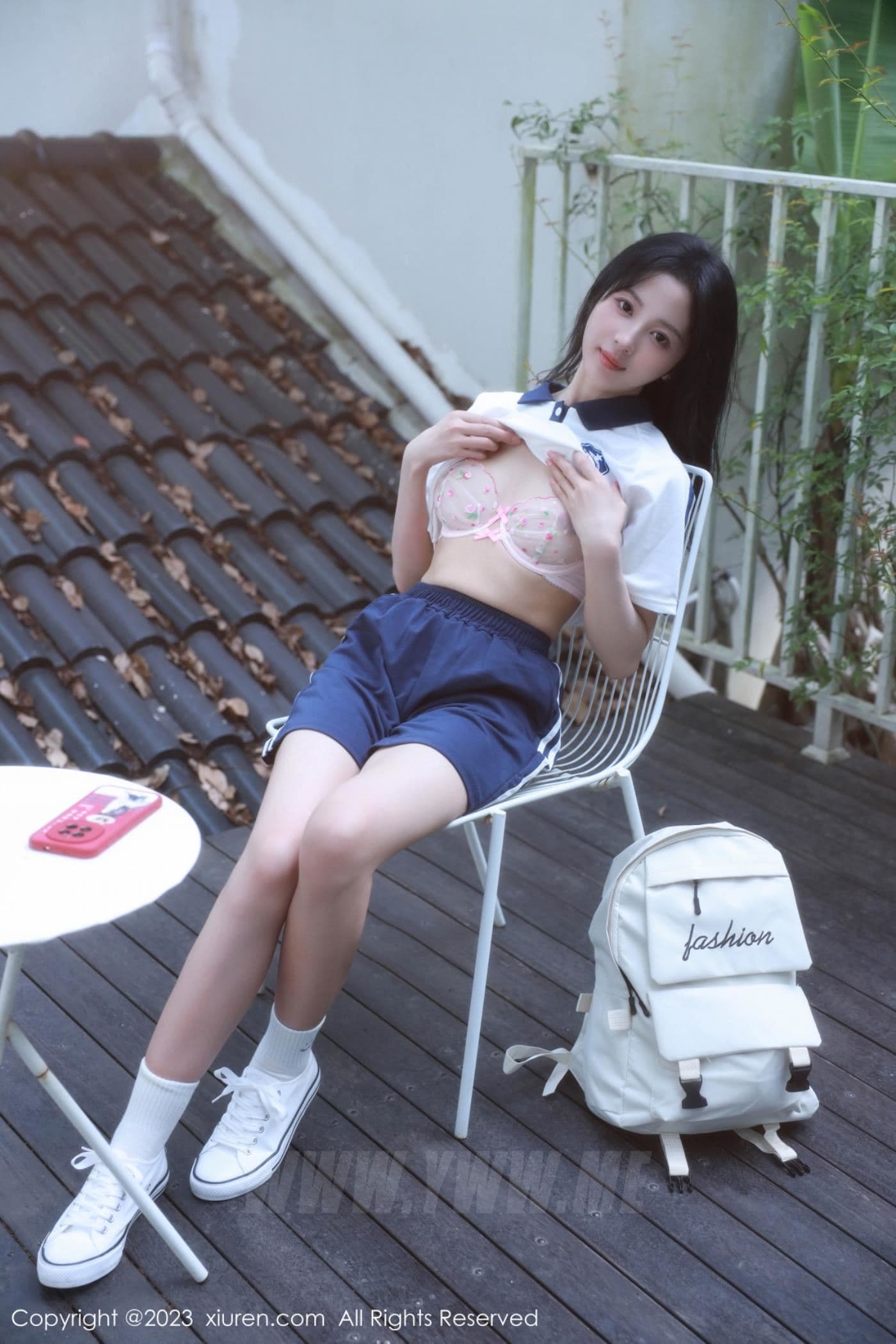 XiuRen秀人网 No.6895 糖豆sisi 新人美腿