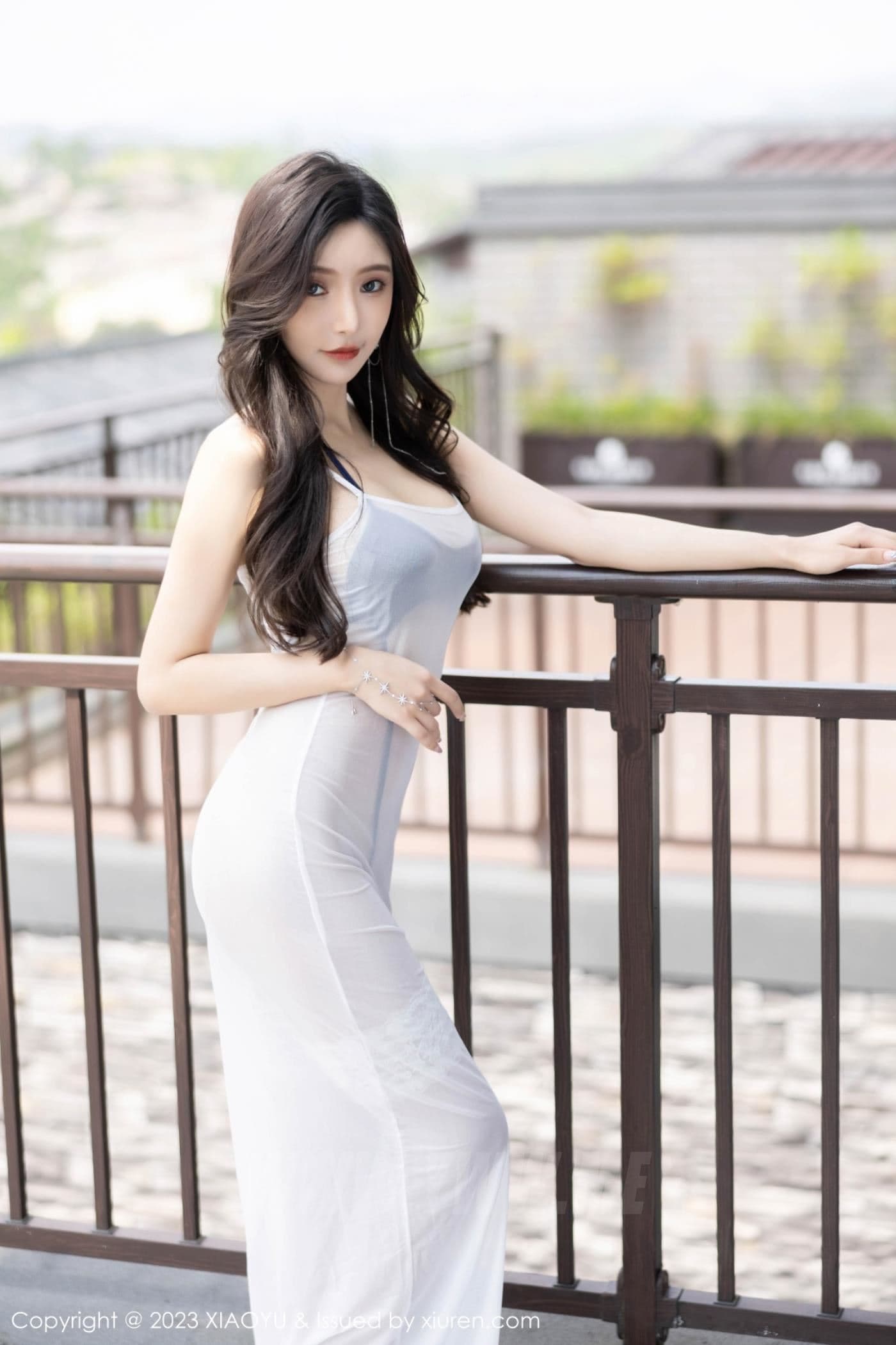 XIAOYU语画界 VOL.1052 王馨瑶yanni 长裙美腿