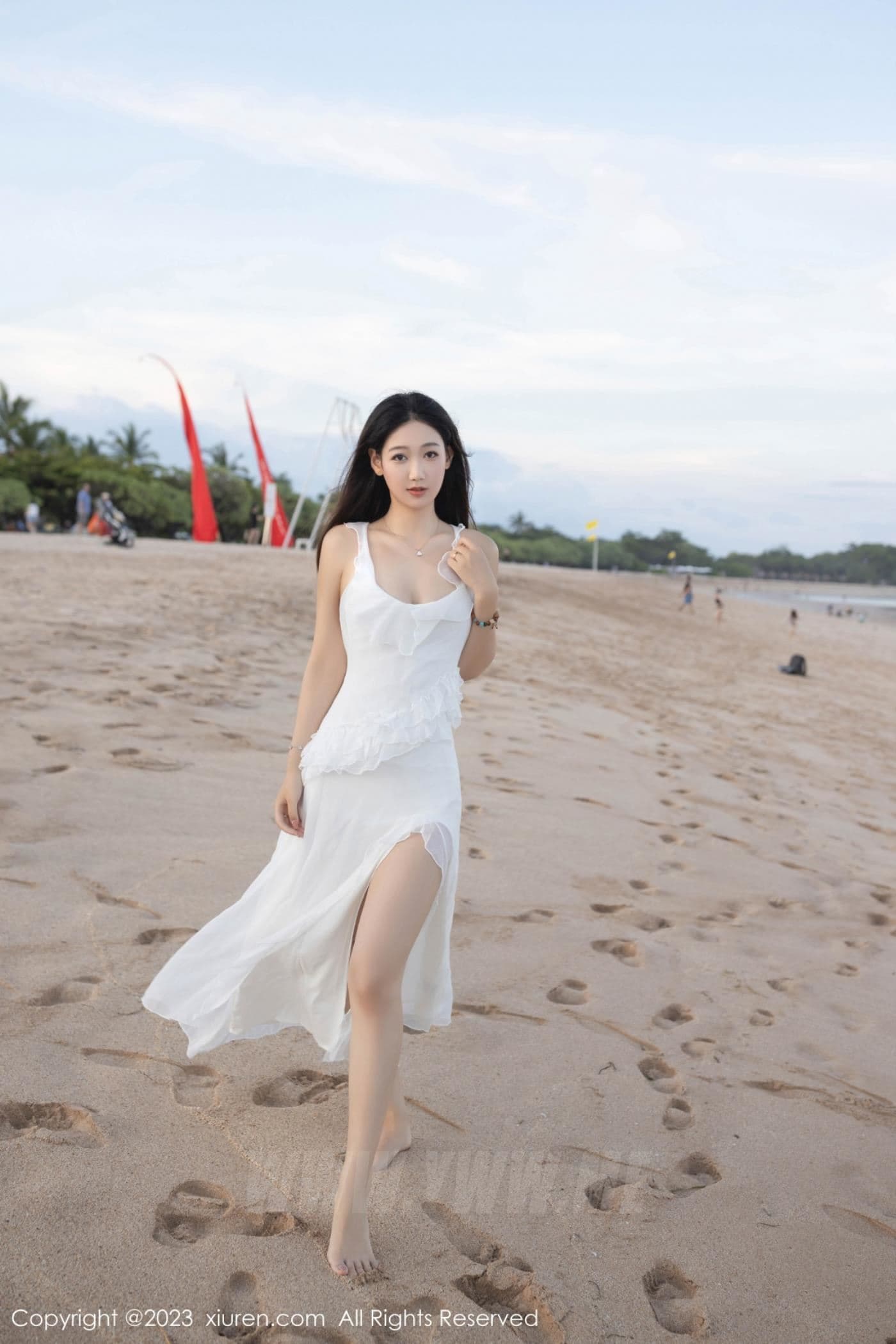 XiuRen秀人网 No.6976 唐安琪 沙滩美腿