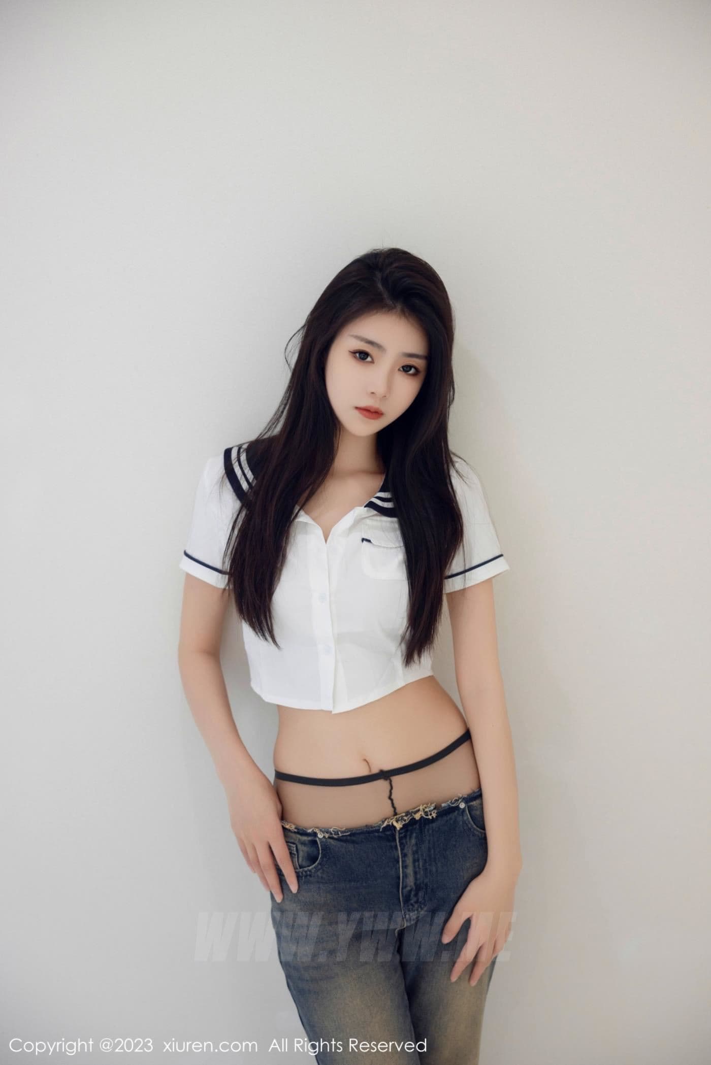 XiuRen秀人网 No.7027 可樂Vicky 牛仔裤美腿