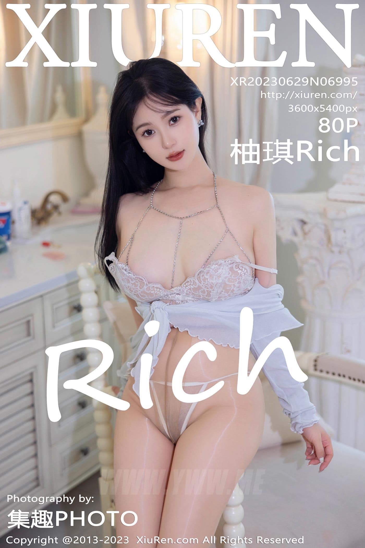 XiuRen秀人网 No.6995 柚琪Rich 短裙美腿