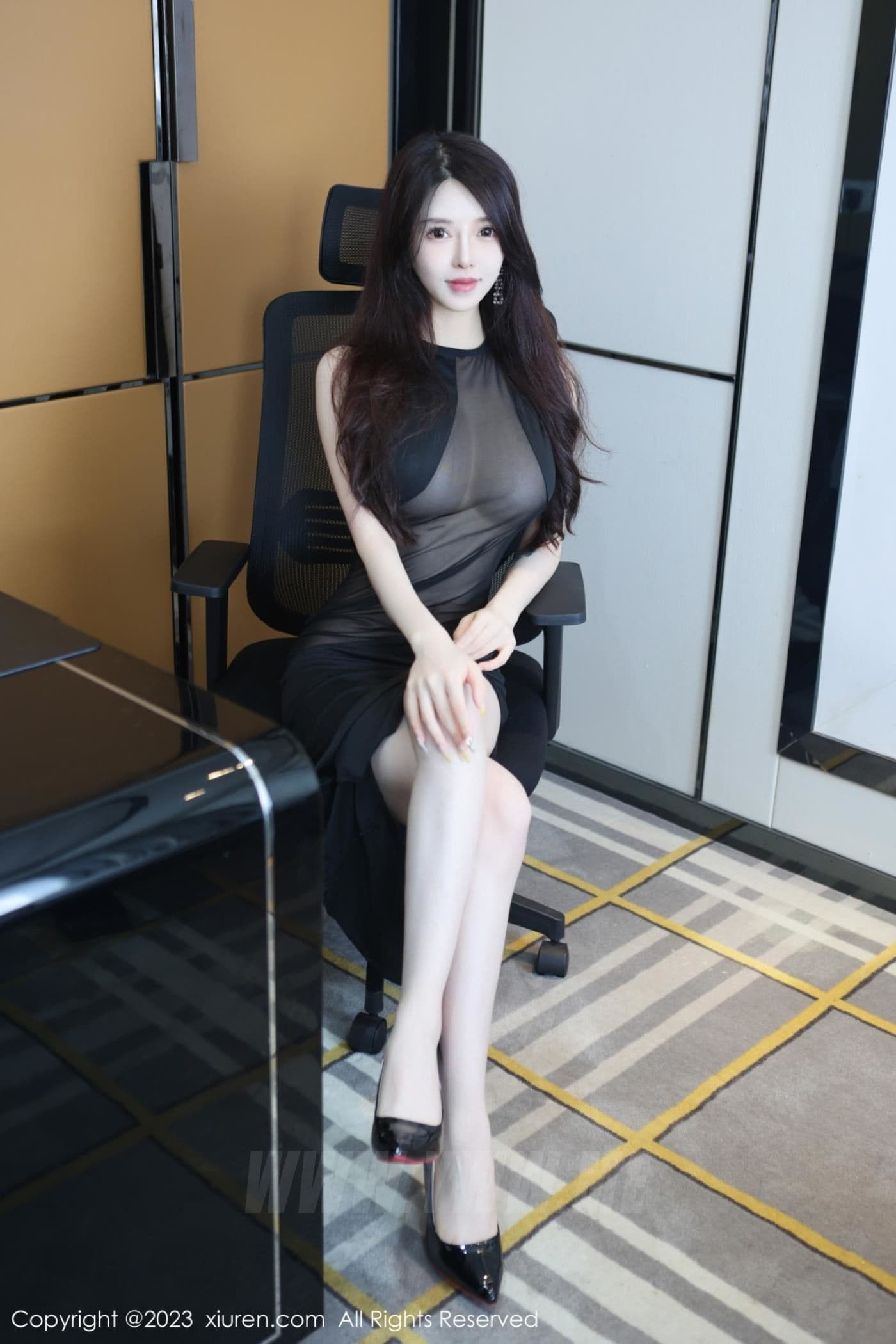 XiuRen秀人网 No.6937 玉兔miki 丝袜美腿