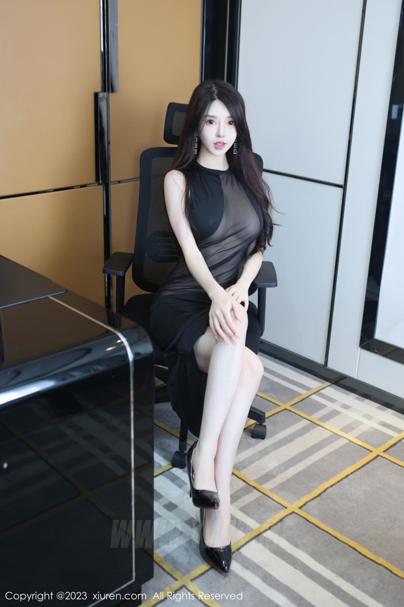 XiuRen秀人网 No.6937 玉兔miki 丝袜美腿