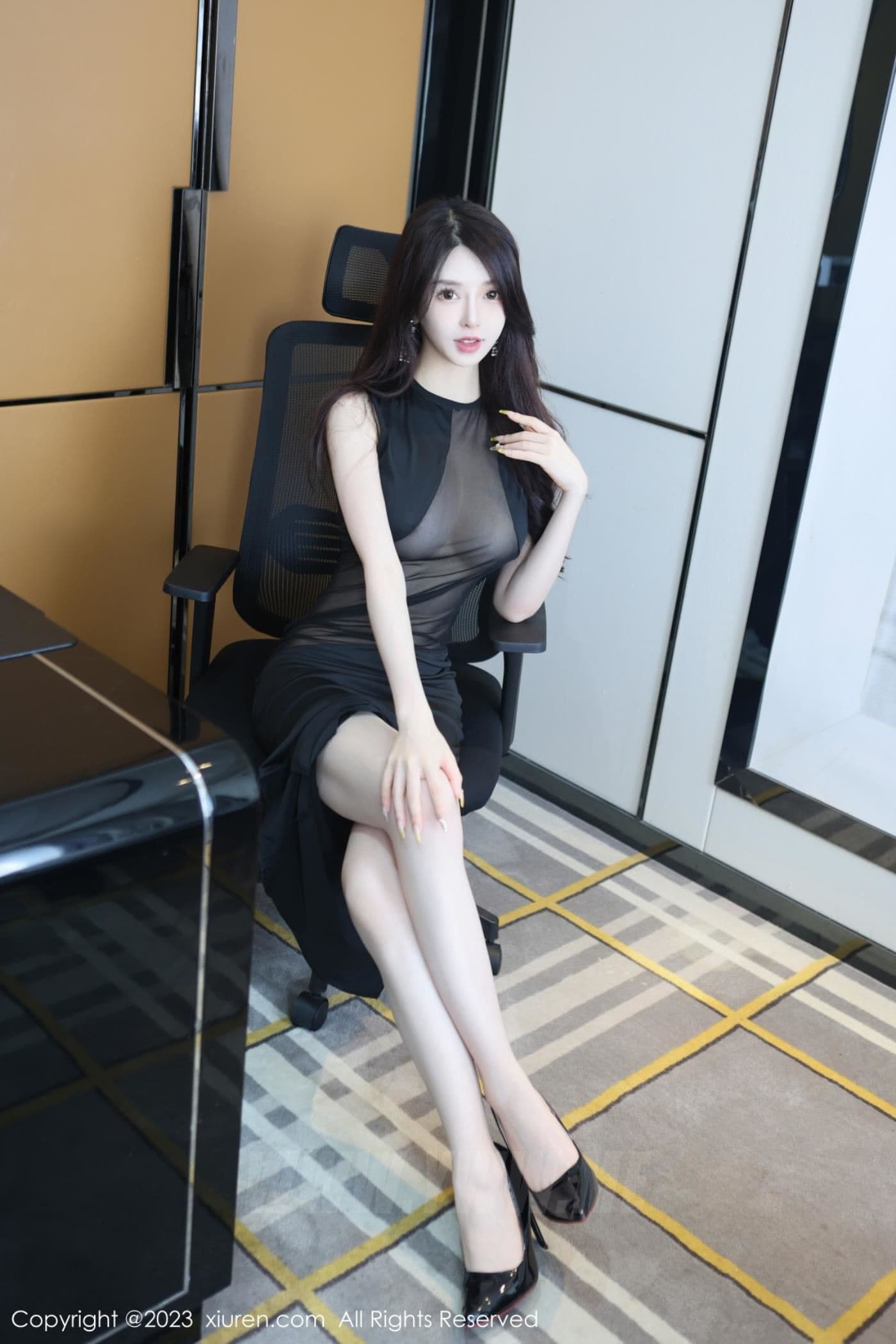 XiuRen秀人网 No.6937 玉兔miki 丝袜美腿